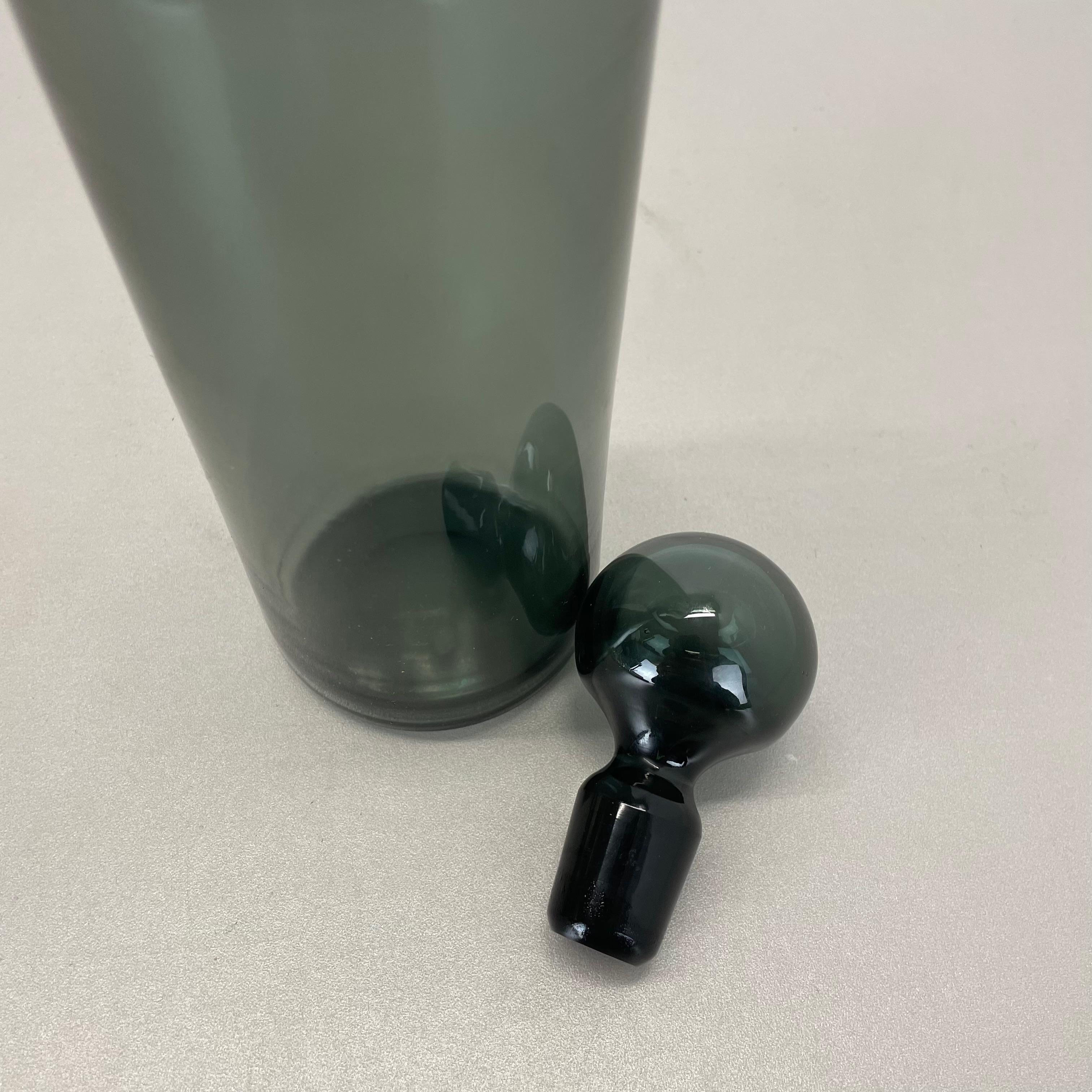 raro decanter in vetro verde di Saara Hopea per Nuutajärvi Notsjö, Finlandia anni '70 in vendita 5