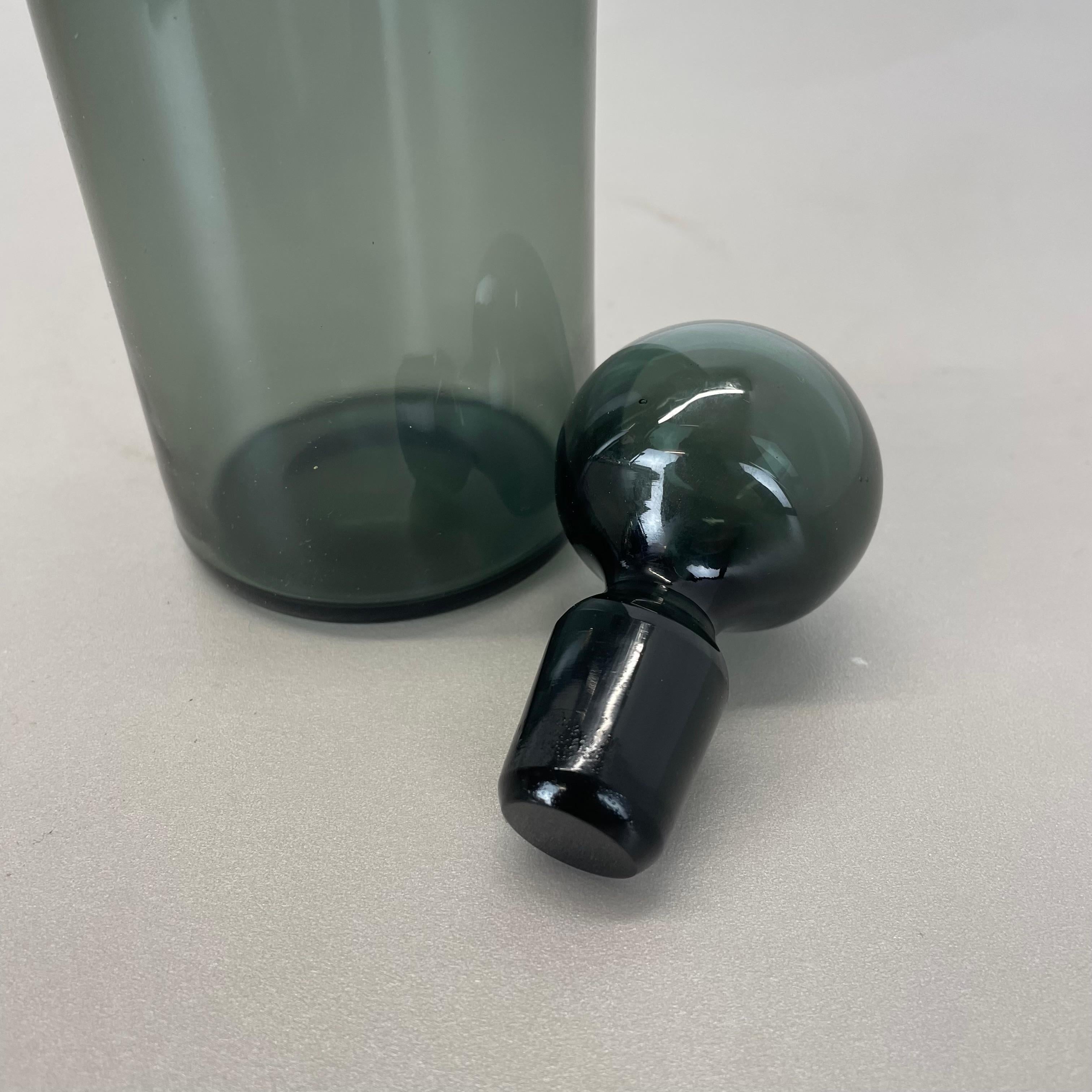 raro decanter in vetro verde di Saara Hopea per Nuutajärvi Notsjö, Finlandia anni '70 in vendita 6