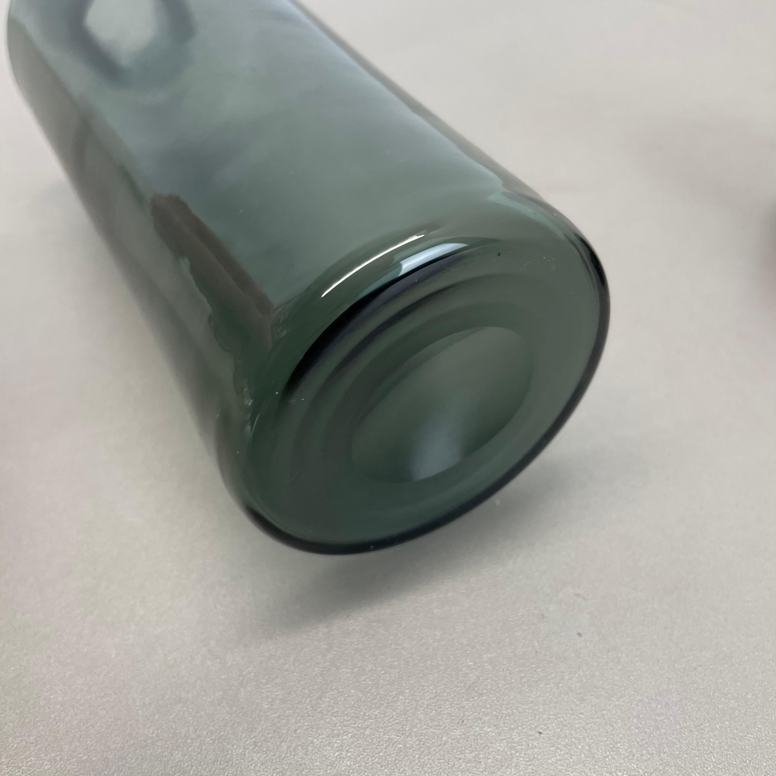 raro decanter in vetro verde di Saara Hopea per Nuutajärvi Notsjö, Finlandia anni '70 in vendita 8