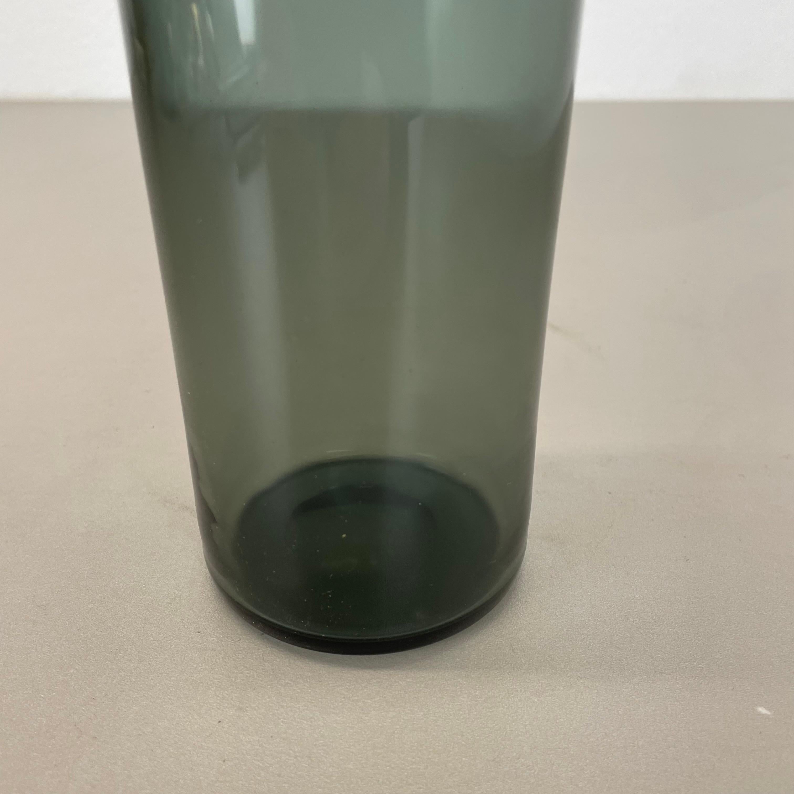 raro decanter in vetro verde di Saara Hopea per Nuutajärvi Notsjö, Finlandia anni '70 in vendita 1