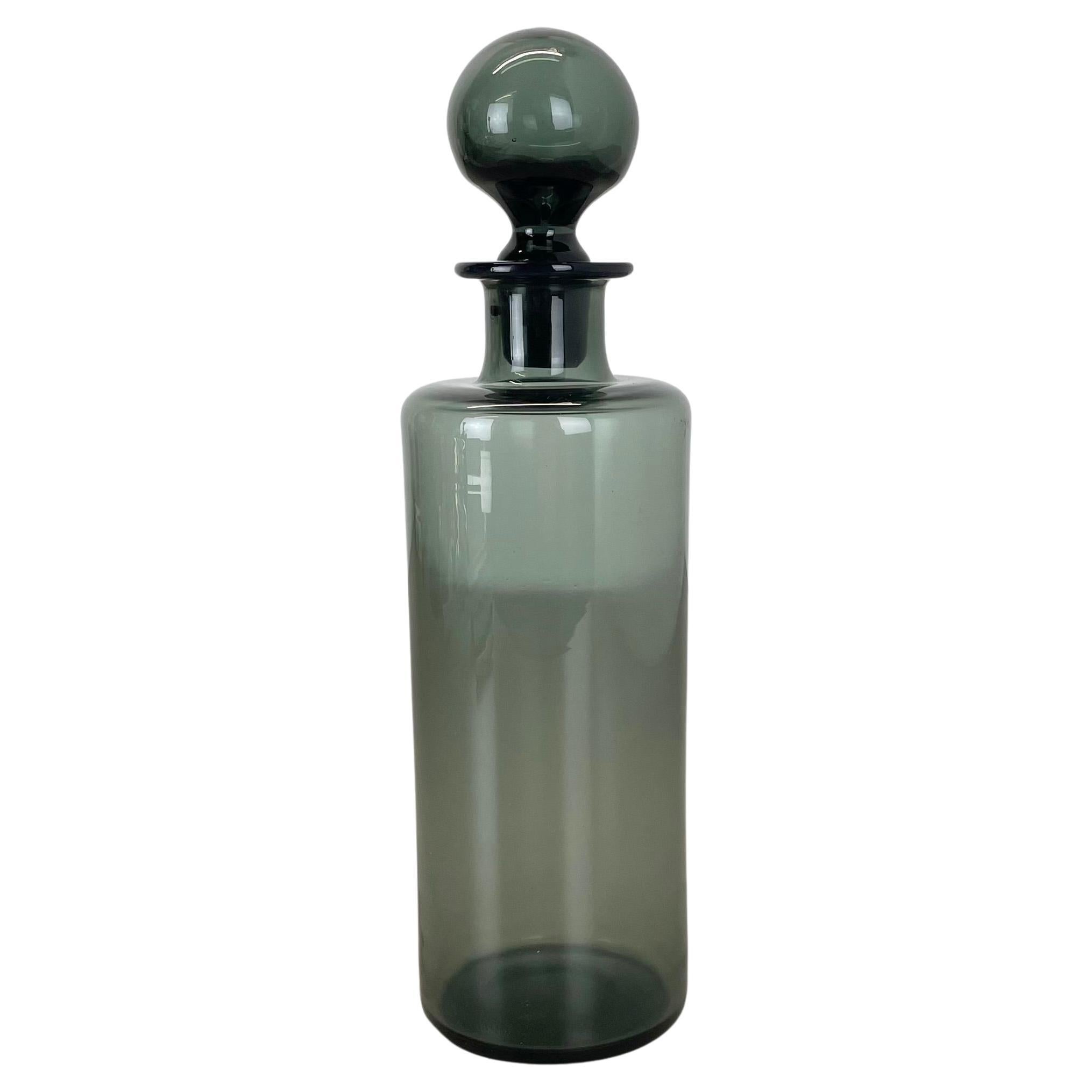 raro decanter in vetro verde di Saara Hopea per Nuutajärvi Notsjö, Finlandia anni '70 in vendita