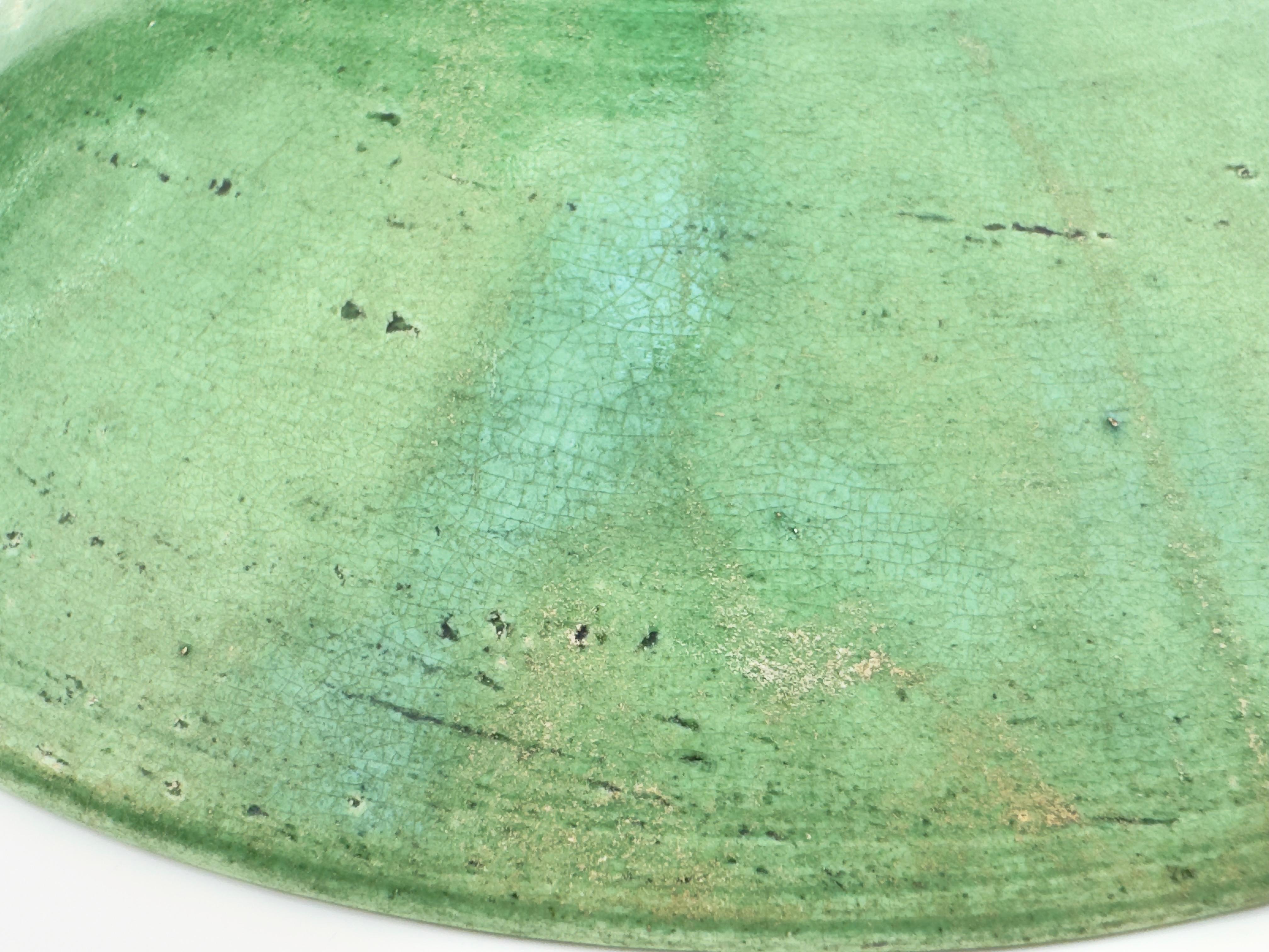 Rare Green-Glazed 'Fishes and Wave' Bowl, Liao-Song Dynasty For Sale 4