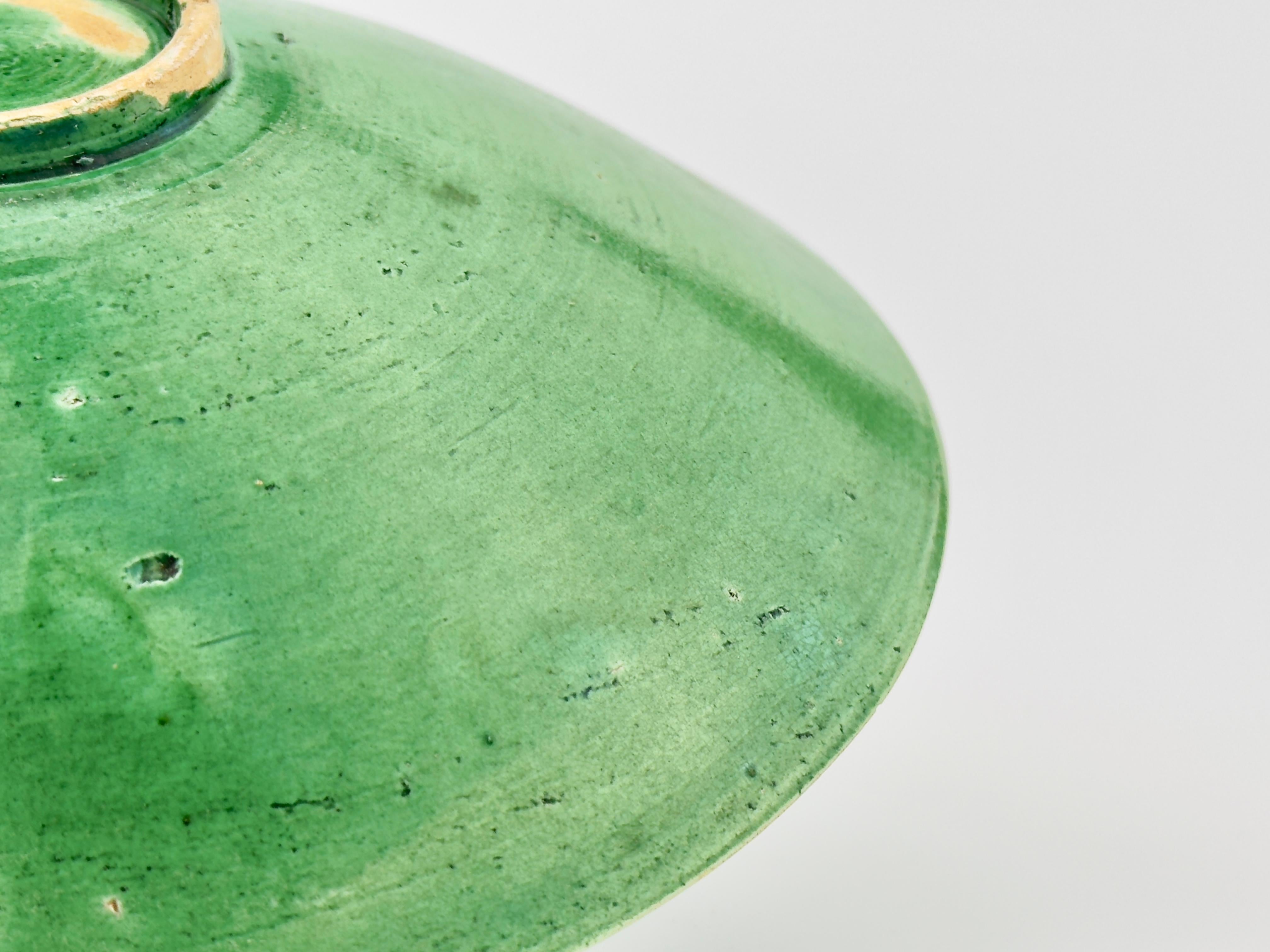 Rare Green-Glazed 'Fishes and Wave' Bowl, Liao-Song Dynasty For Sale 3