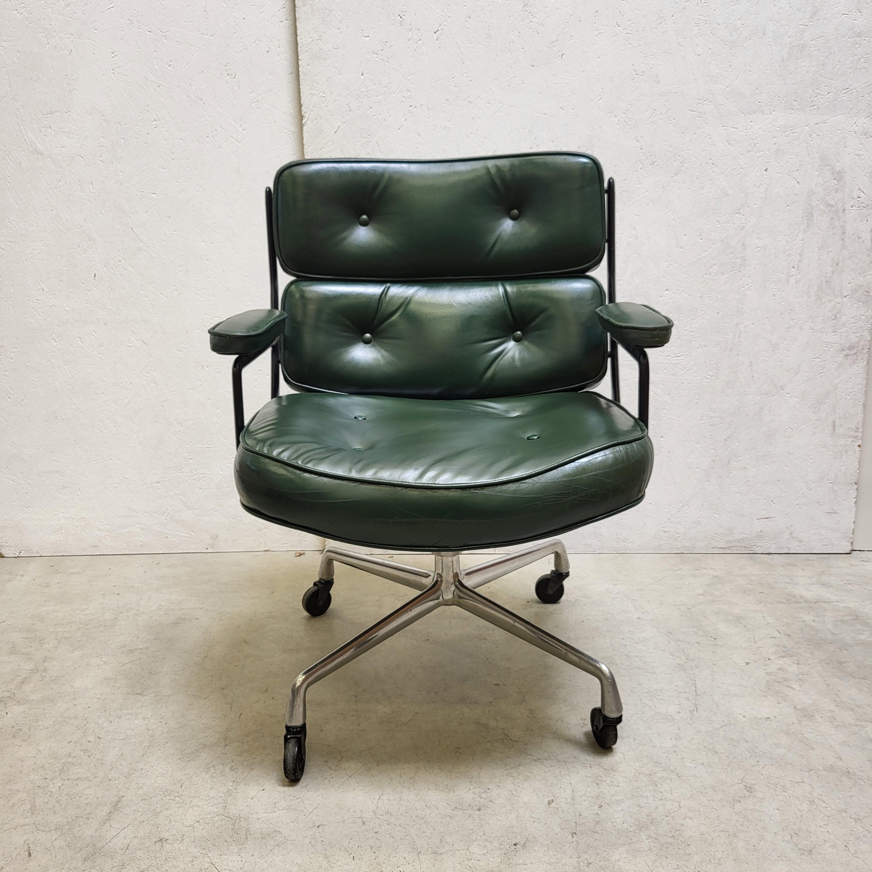 American Rare Green Herman Miller ES107 Lobby Office Chair by Charles Eames