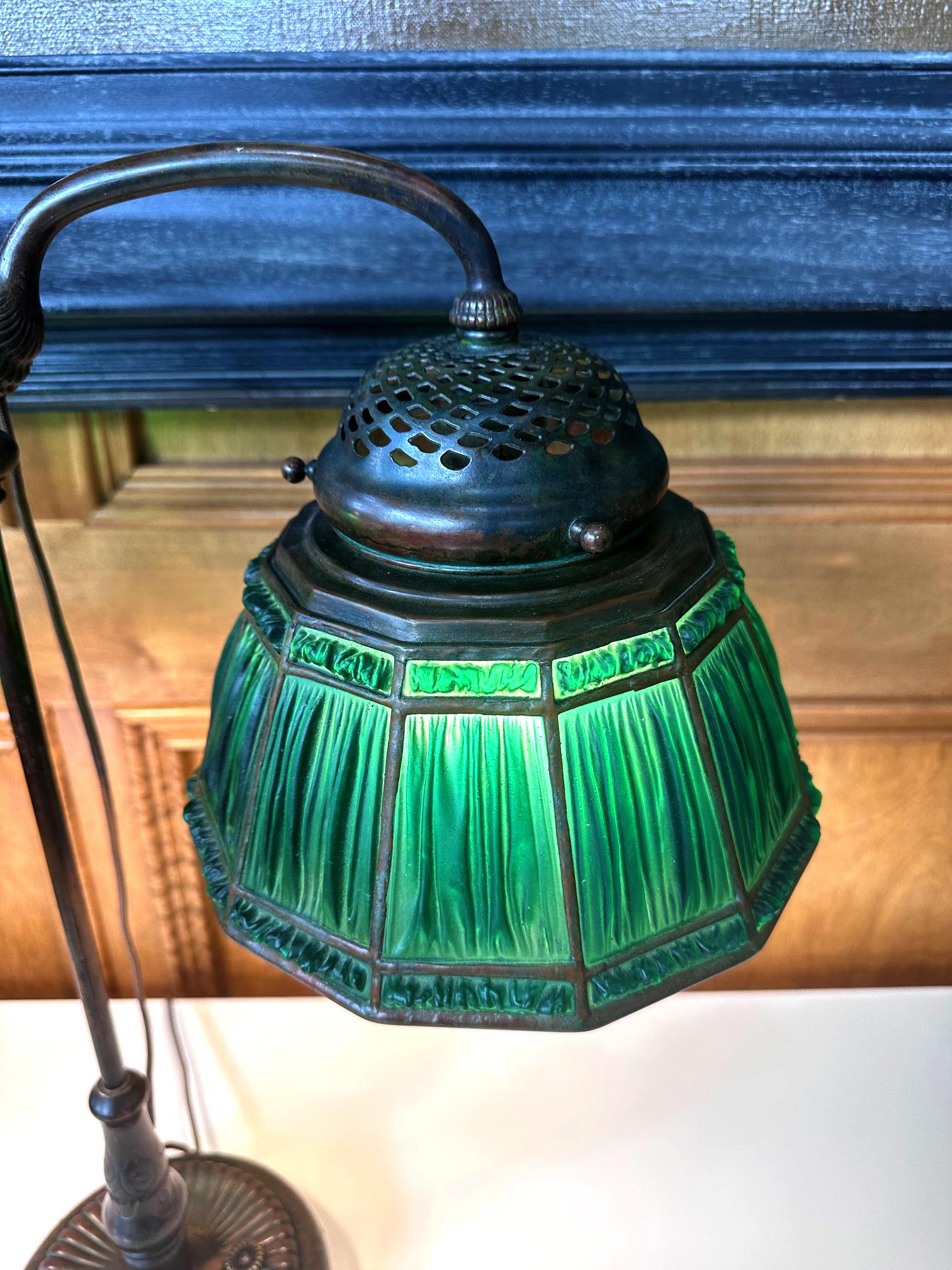 Rare Green Linenfold Double Student Table Lamp Tiffany Studio In Good Condition For Sale In Atlanta, GA