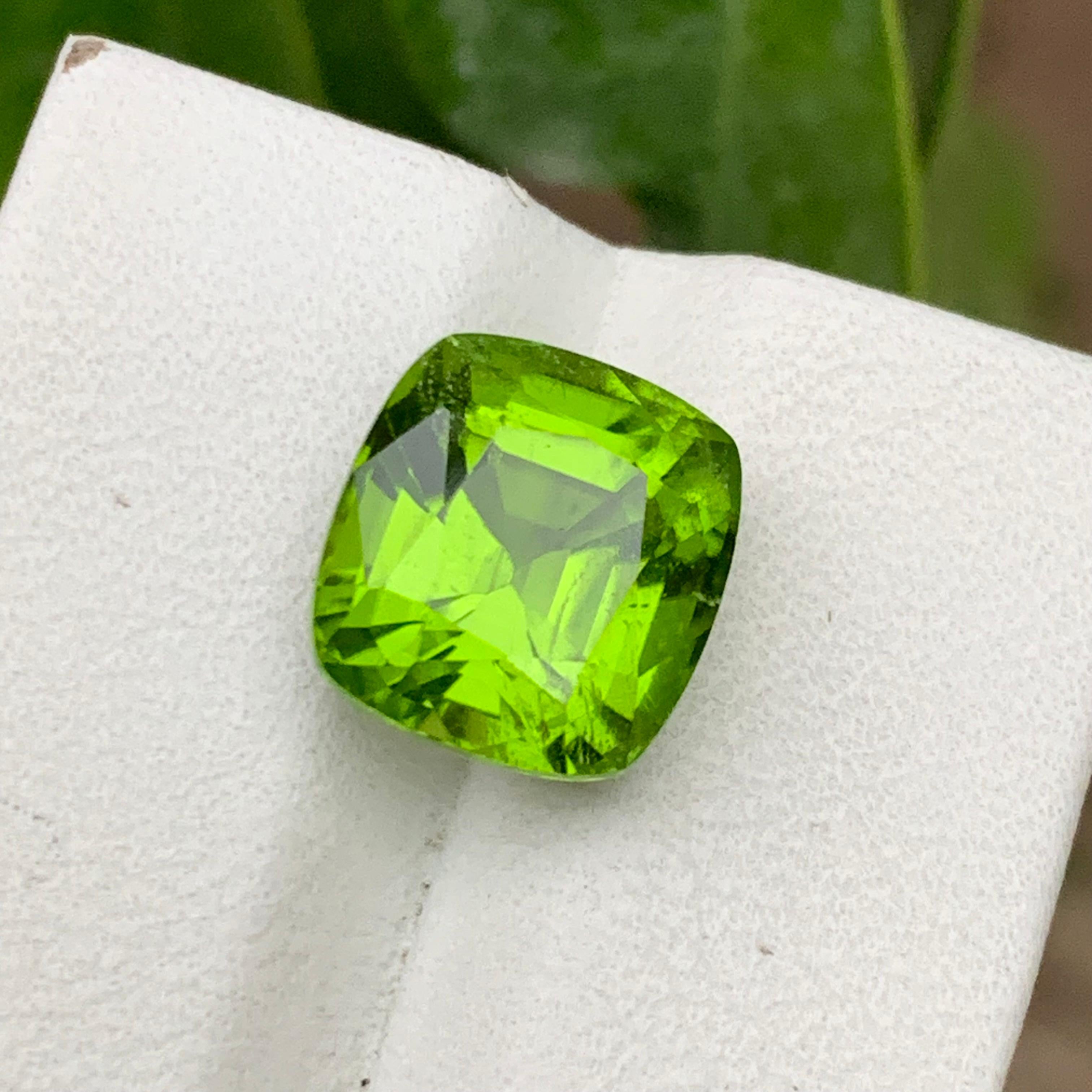 Piedra natural verde de peridoto, talla cojín de 7,35 ct para anillo, joyería colgante 2