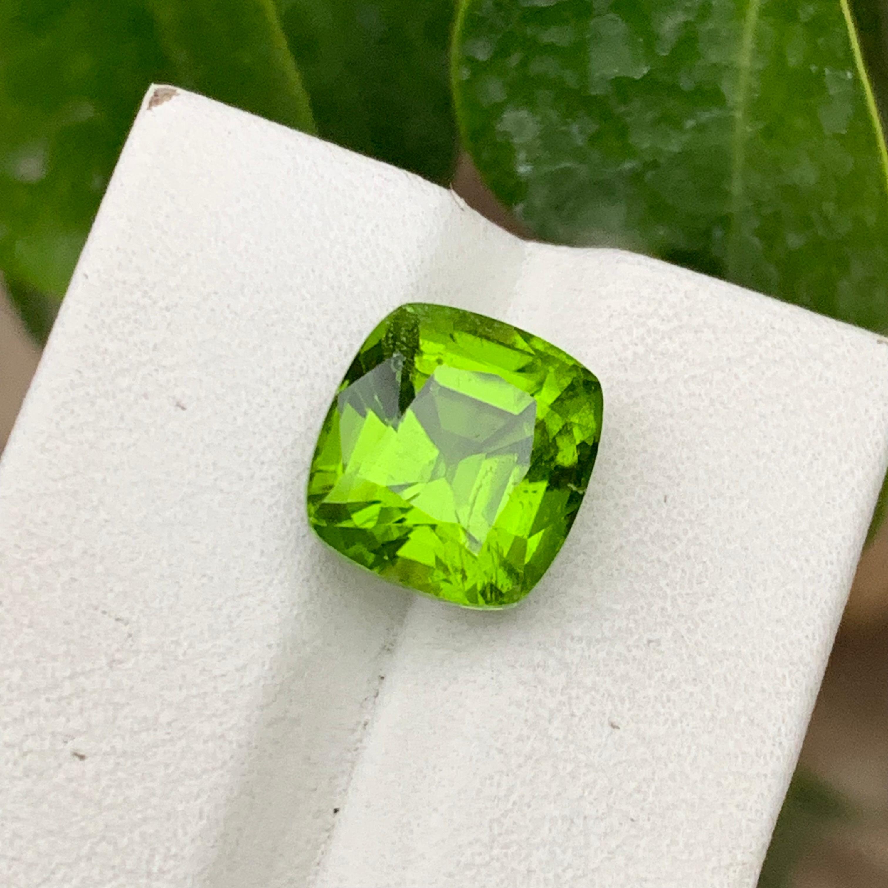 Piedra natural verde de peridoto, talla cojín de 7,35 ct para anillo, joyería colgante en Nuevo Estado en Peshawar, PK