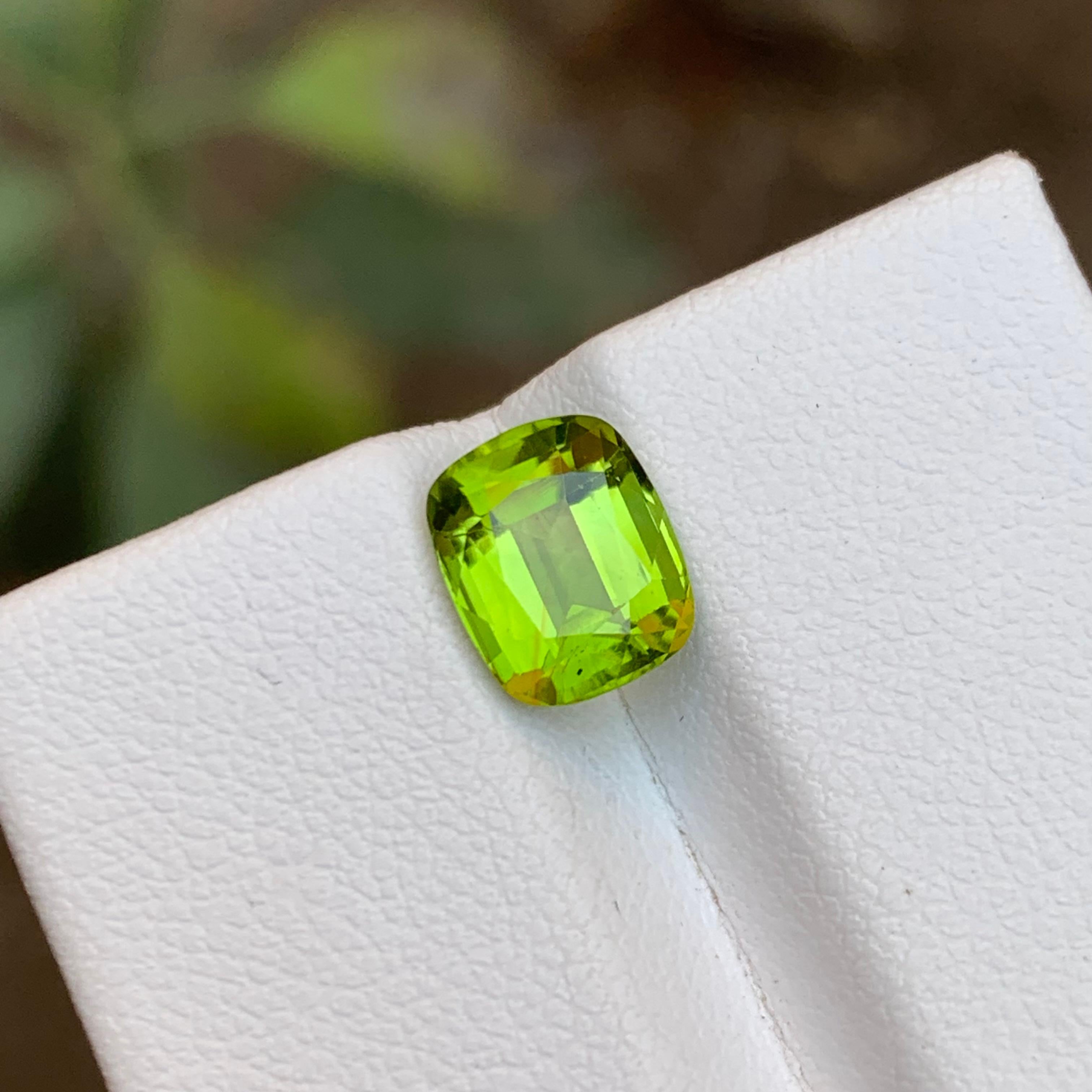 Contemporary Rare Green Natural Peridot Loose Gemstone, 2.30 Ct Cushion Cut Ideal for Ring For Sale