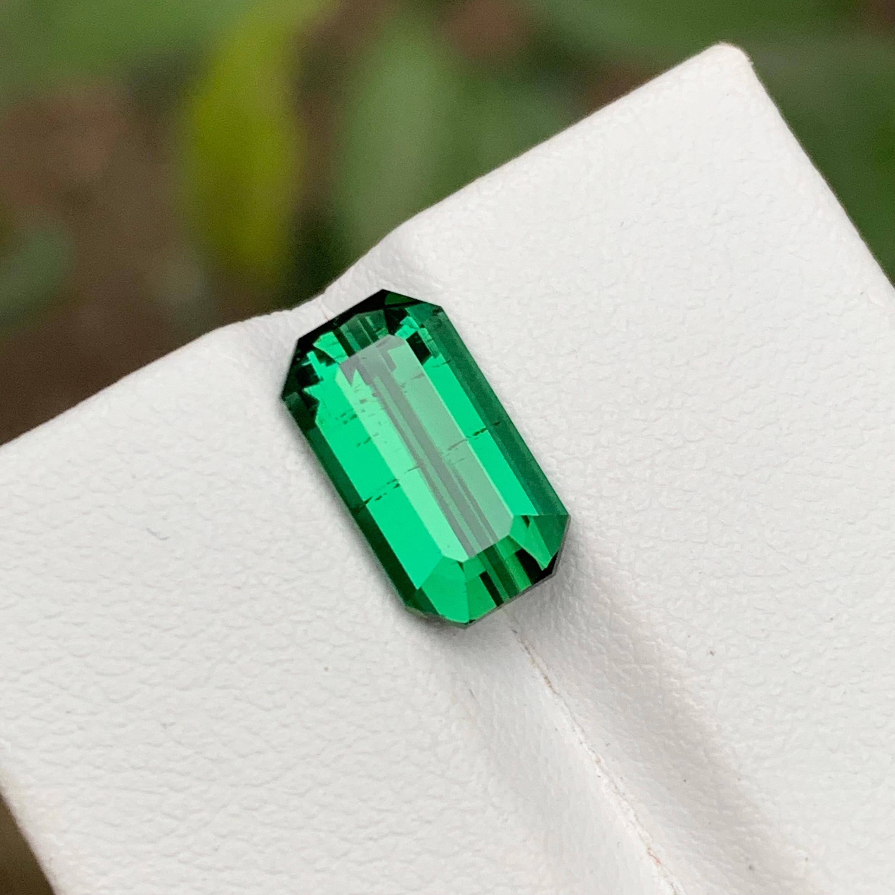 Women's or Men's Rare Green Natural Tourmaline Gemstone, 3.85 Carat Emerald Cut for Ring/Pendant