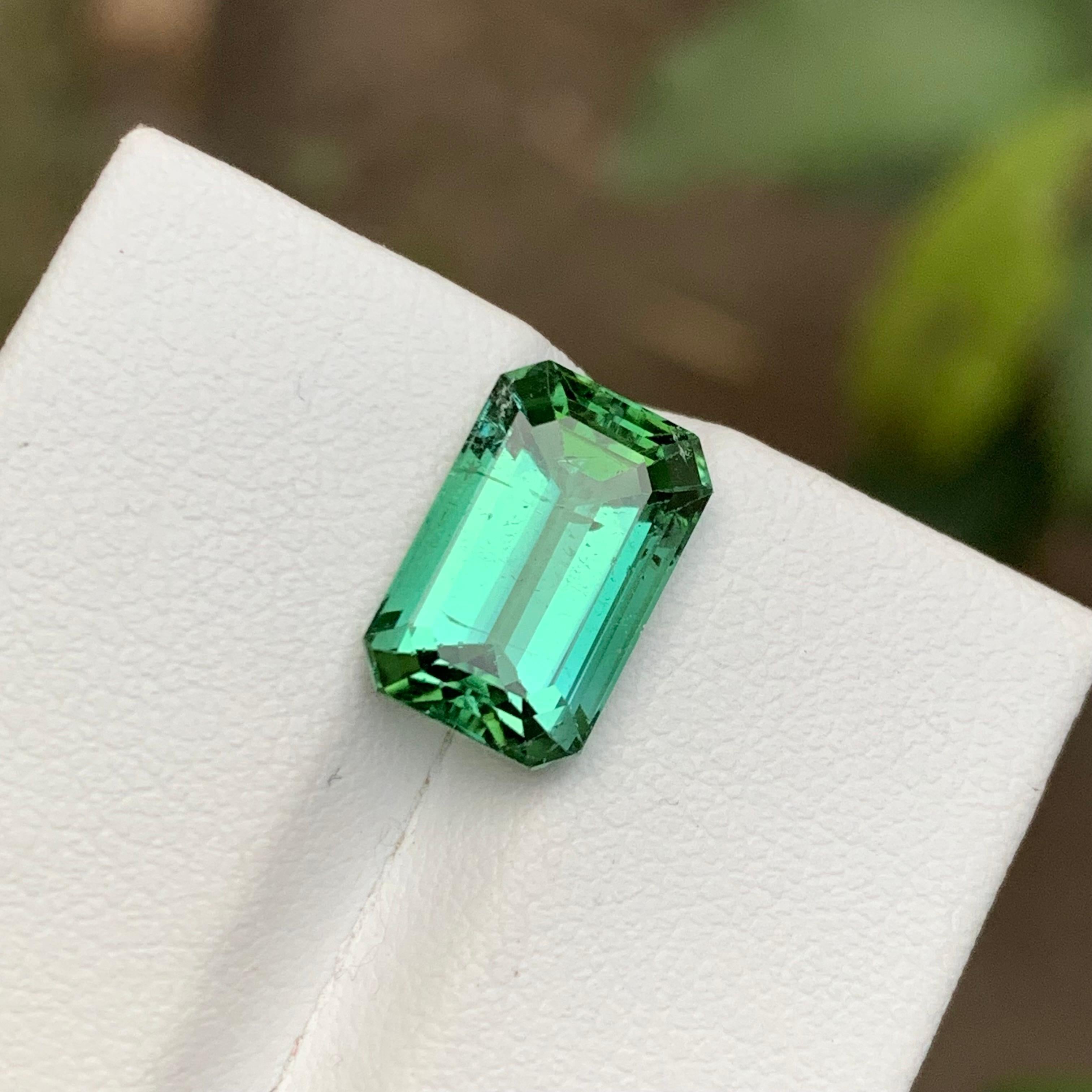 Rare Green Natural Tourmaline Gemstone 4.80 Ct Step Emerald Cut for Ring/Jewelry For Sale 5