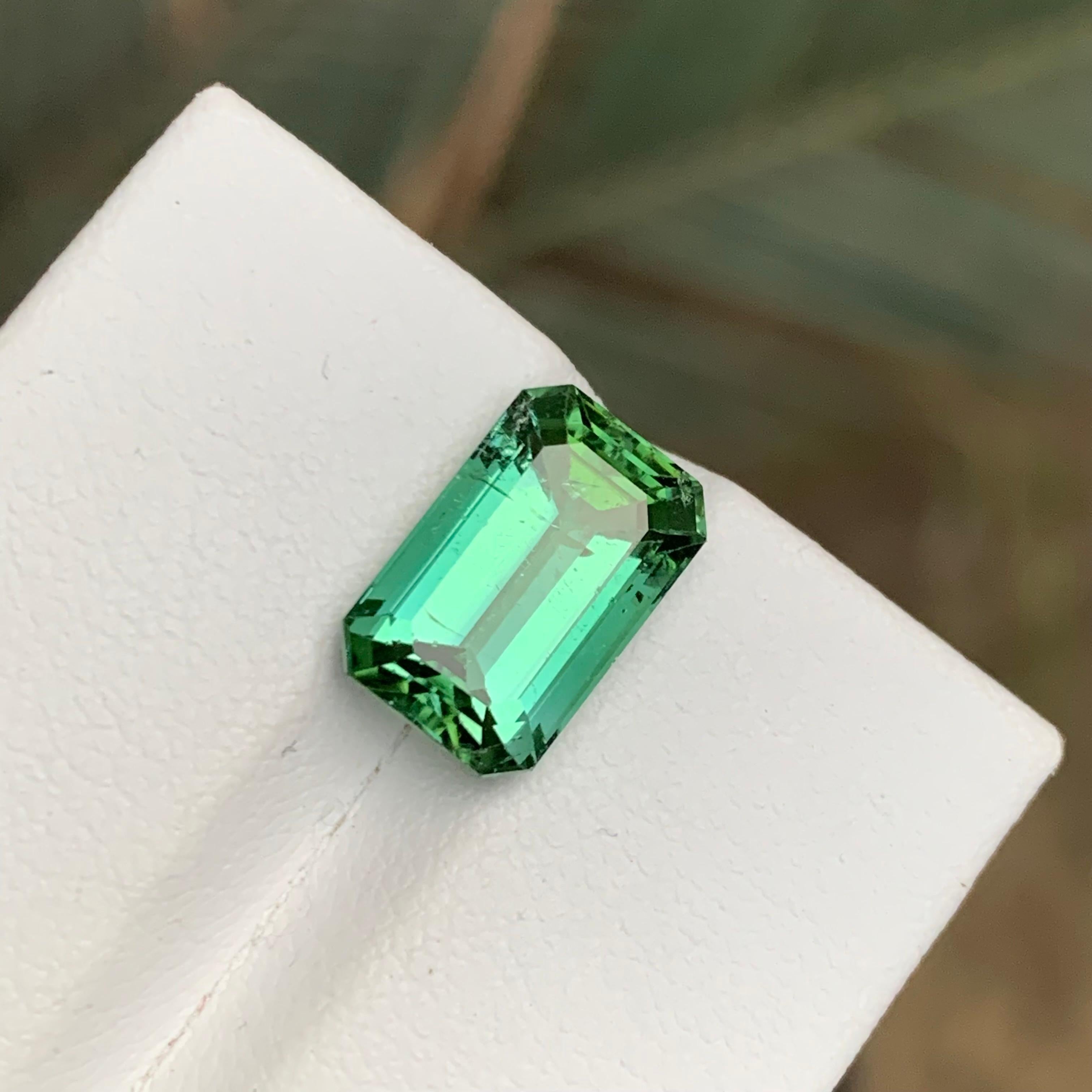 Rare Green Natural Tourmaline Gemstone 4.80 Ct Step Emerald Cut for Ring/Jewelry For Sale 6