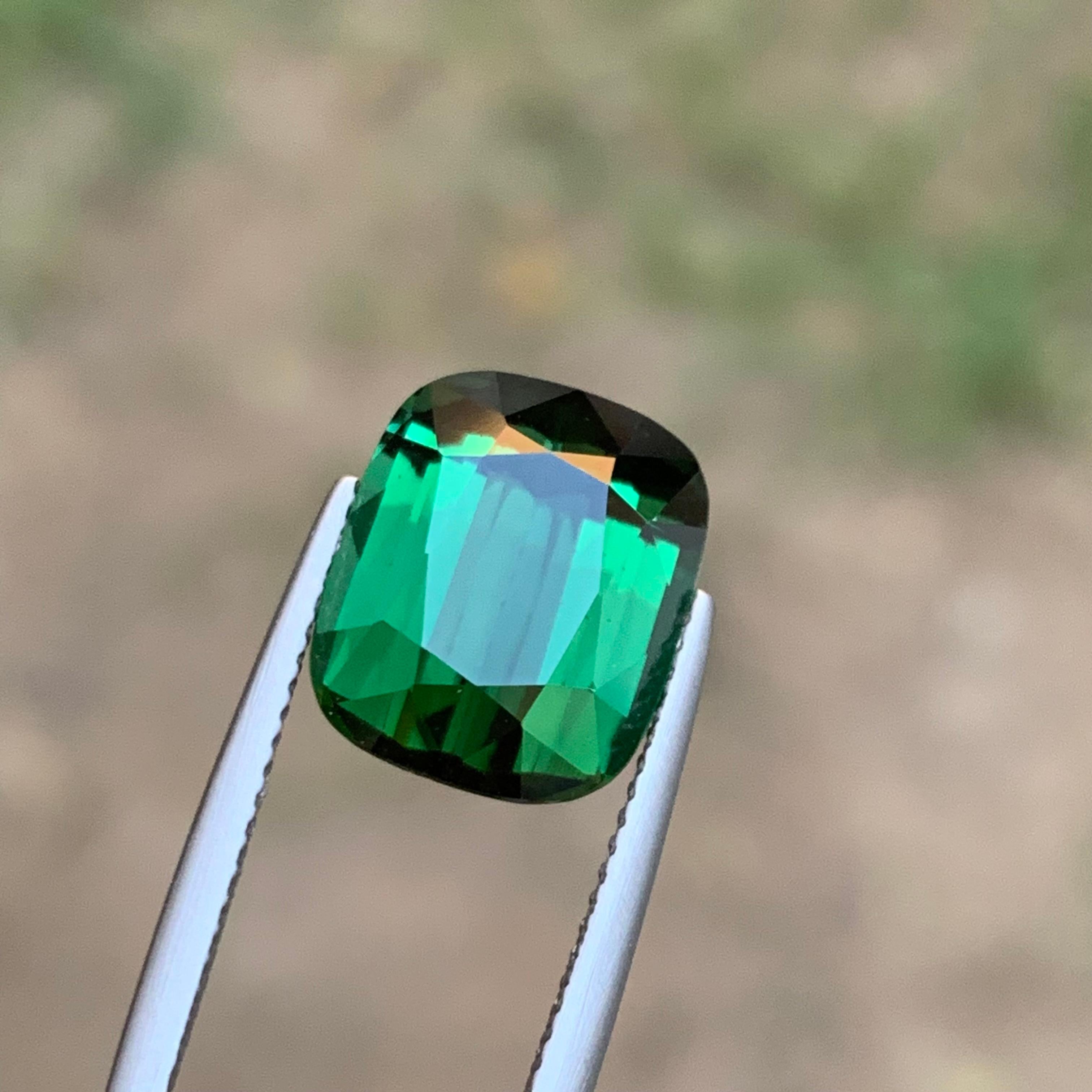 Rare Green Natural Tourmaline Gemstone, 7.65 Ct Cushion Cut for a Ring/Pendant For Sale 5