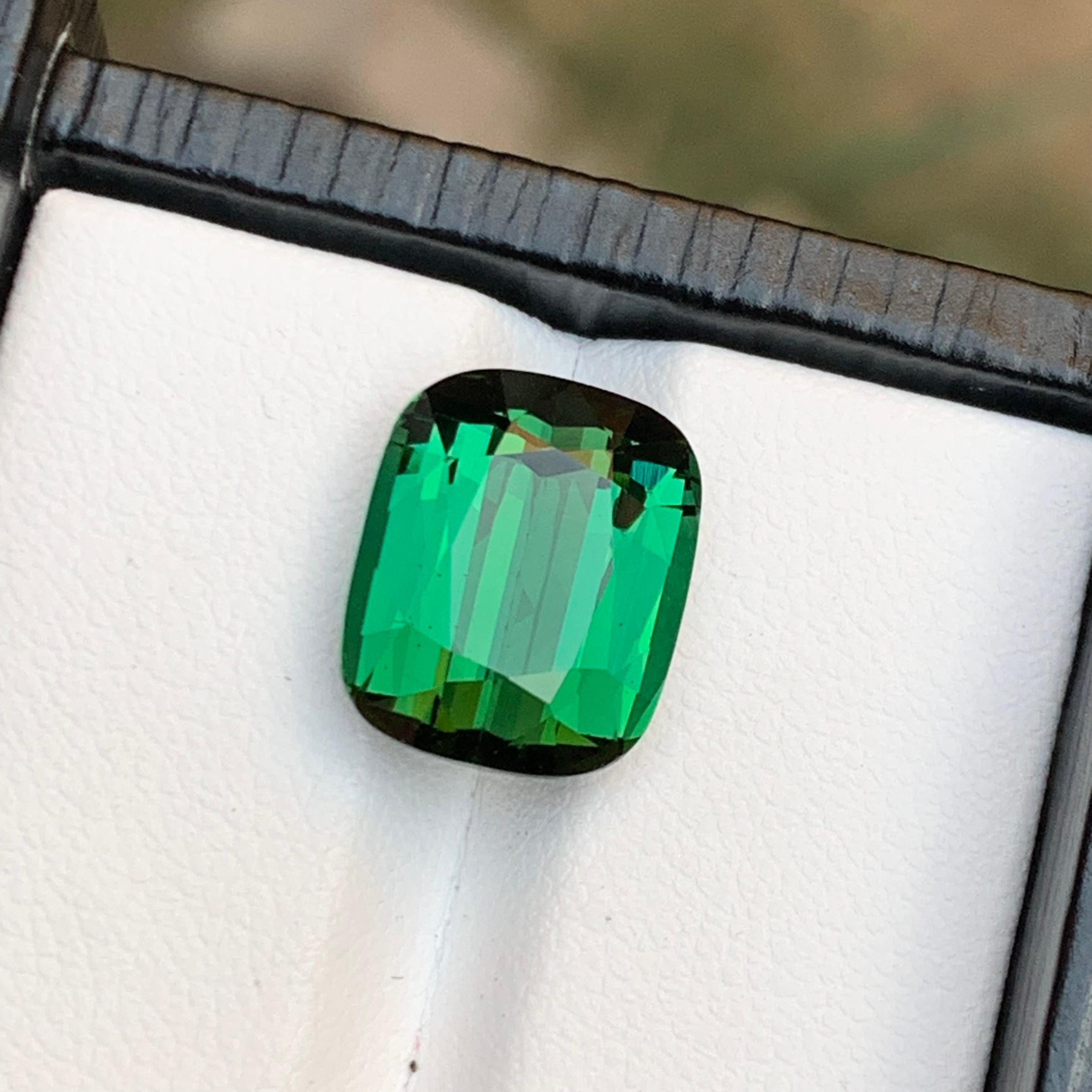 Rare Green Natural Tourmaline Gemstone, 7.65 Ct Cushion Cut for a Ring/Pendant For Sale 6