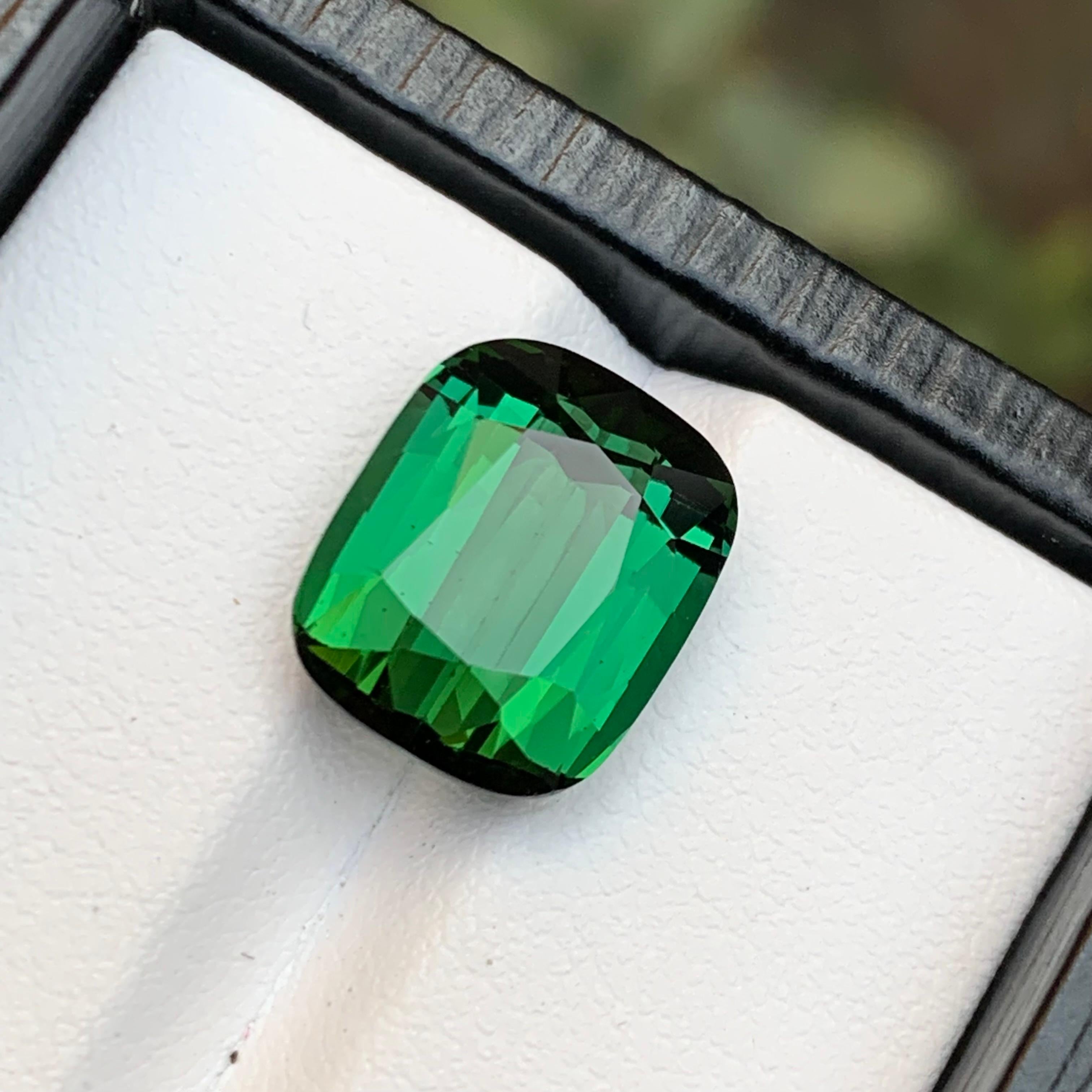 Rare Green Natural Tourmaline Gemstone, 7.65 Ct Cushion Cut for a Ring/Pendant For Sale 7