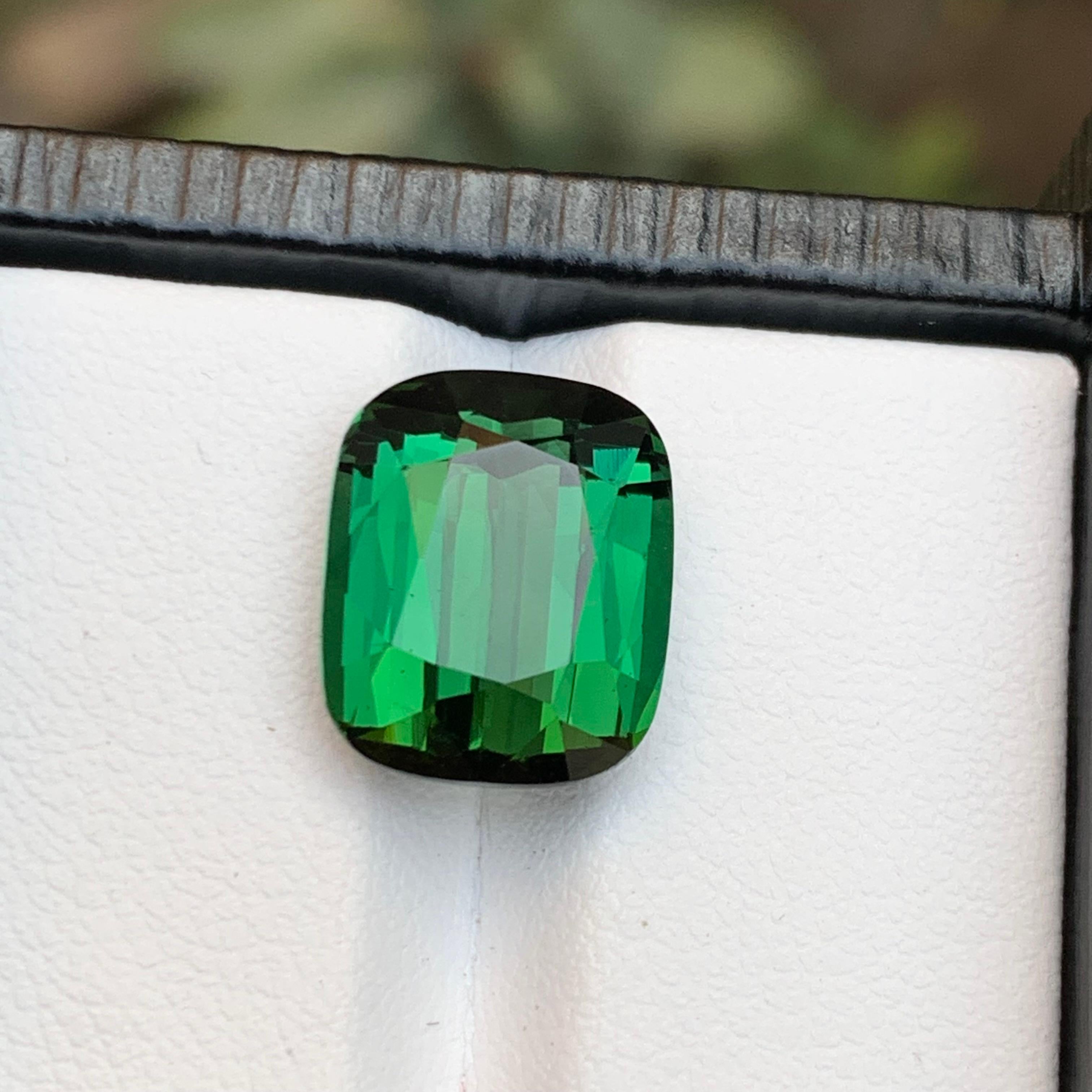 Rare Green Natural Tourmaline Gemstone, 7.65 Ct Cushion Cut for a Ring/Pendant For Sale 9