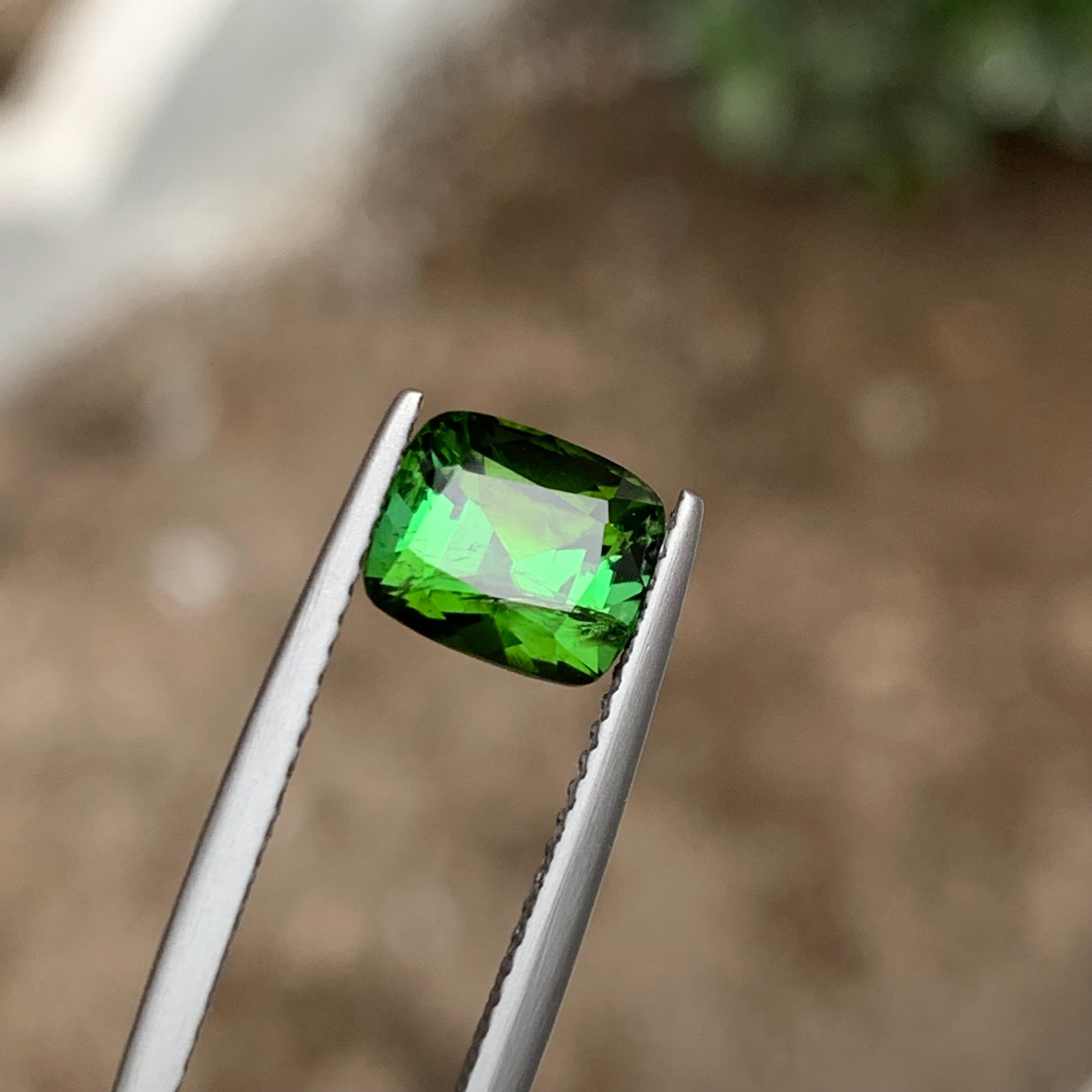 Rare Green Natural Tourmaline Loose Gemstone 2.10Ct Cushion Cut for Ring/Jewelry For Sale 5