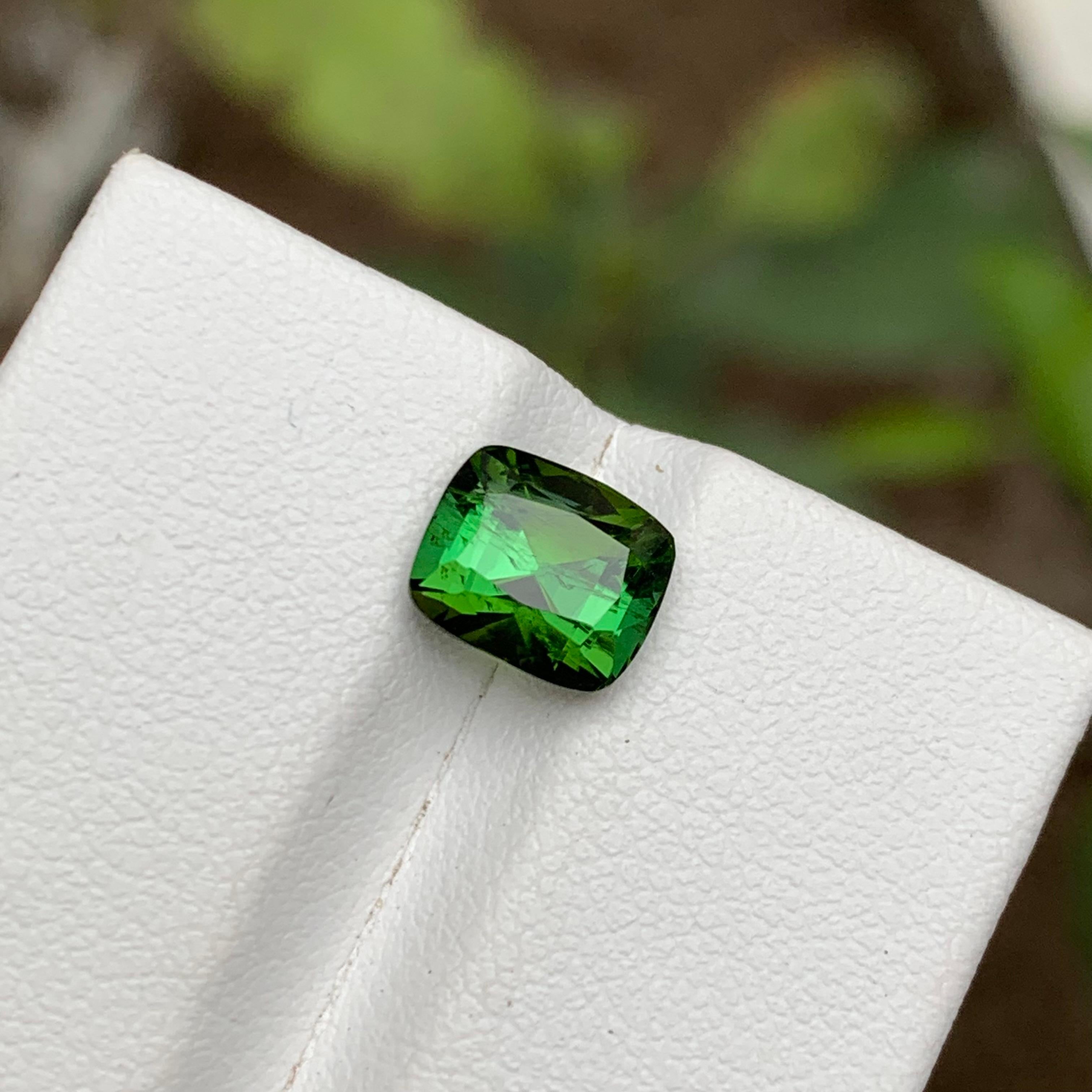 Rare Green Natural Tourmaline Loose Gemstone 2.10Ct Cushion Cut for Ring/Jewelry For Sale 7