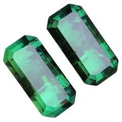 Rare tourmaline naturelle verte non sertie, taille émeraude de 7,20 carats, Afghanistan