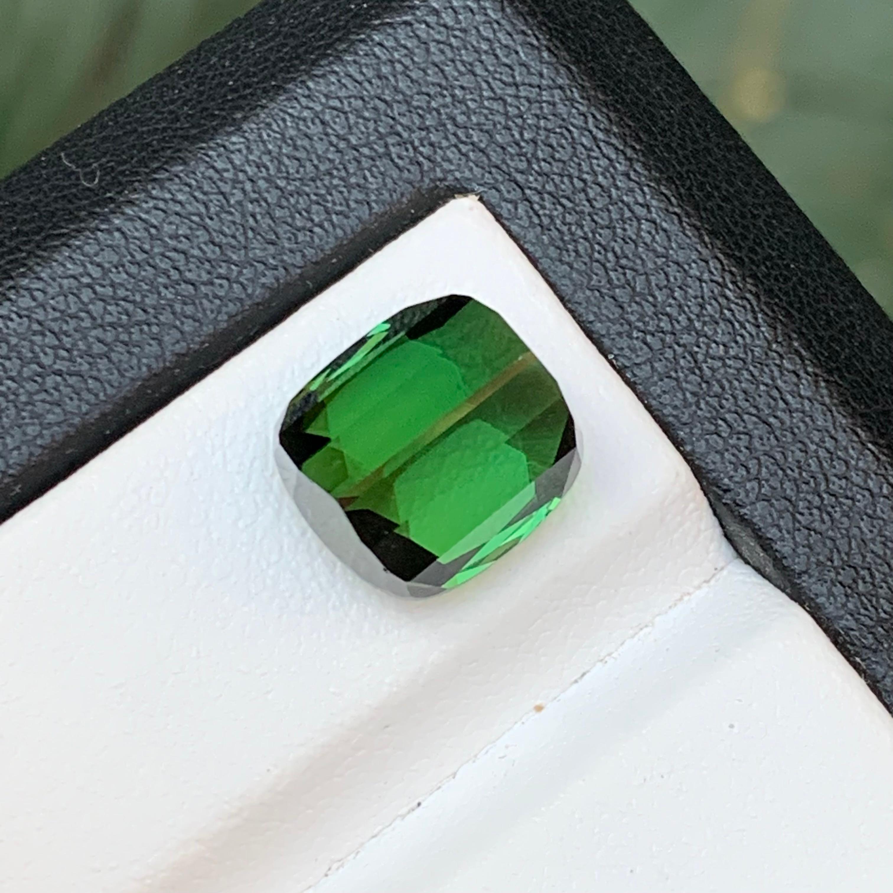 Rare Green Natural Tourmaline Ring Loose Gemstone 7.55 Ct Cushion Cut-Jewelry In New Condition For Sale In Peshawar, PK