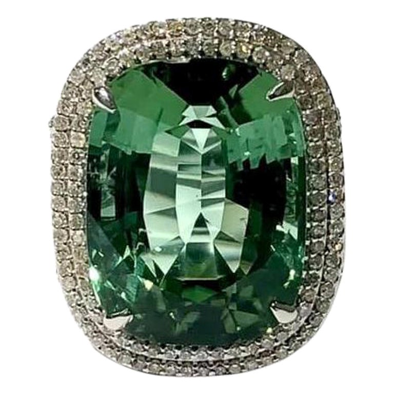 Raro anello con tormalina verde da 31,60 carati e pavé di diamanti Paradizia In condizioni Nuovo in vendita a Laguna Beach, CA
