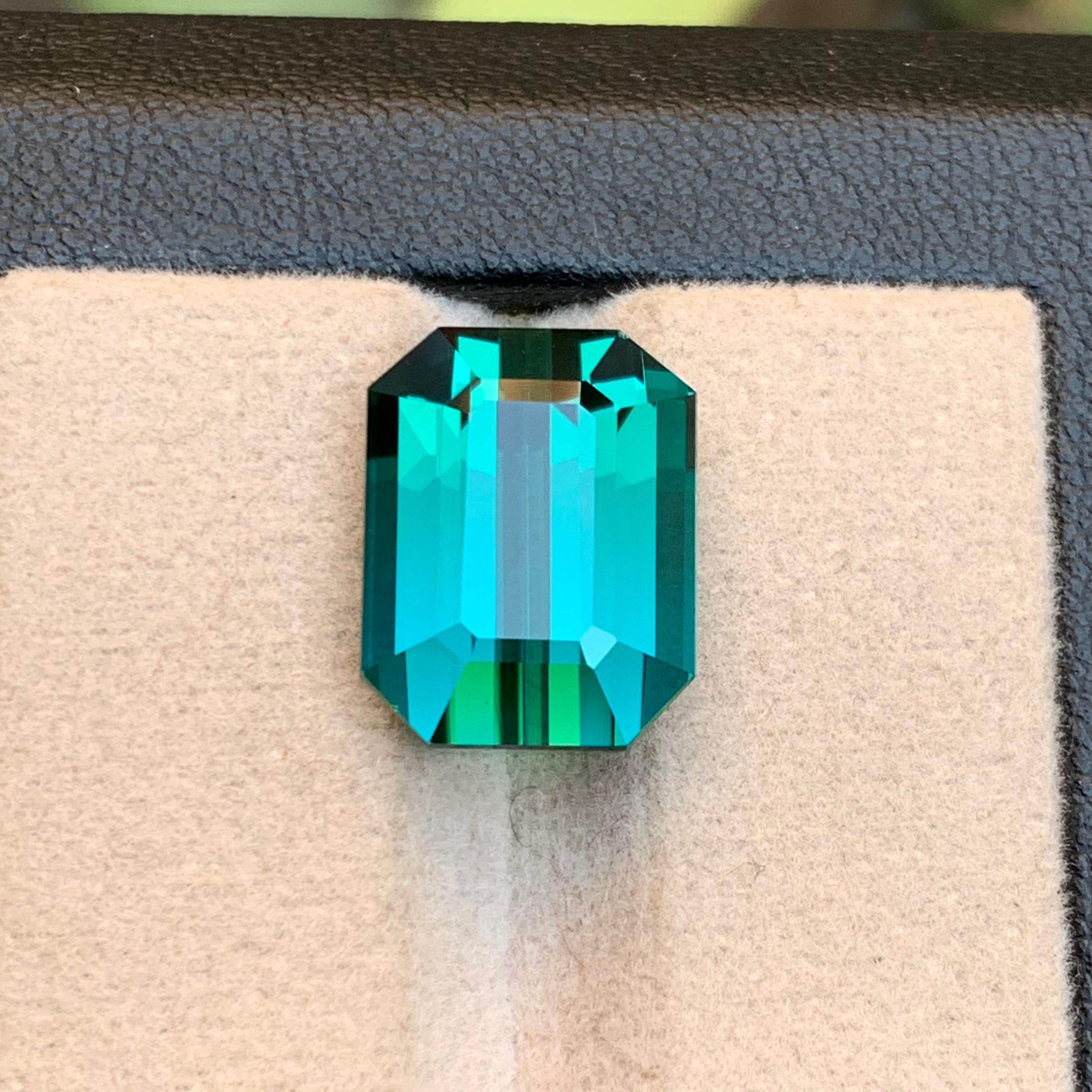 Rare Greenish Blue Flawless Natural Tourmaline Gemstone, 13.05 Ct Emerald Cut Af For Sale 3