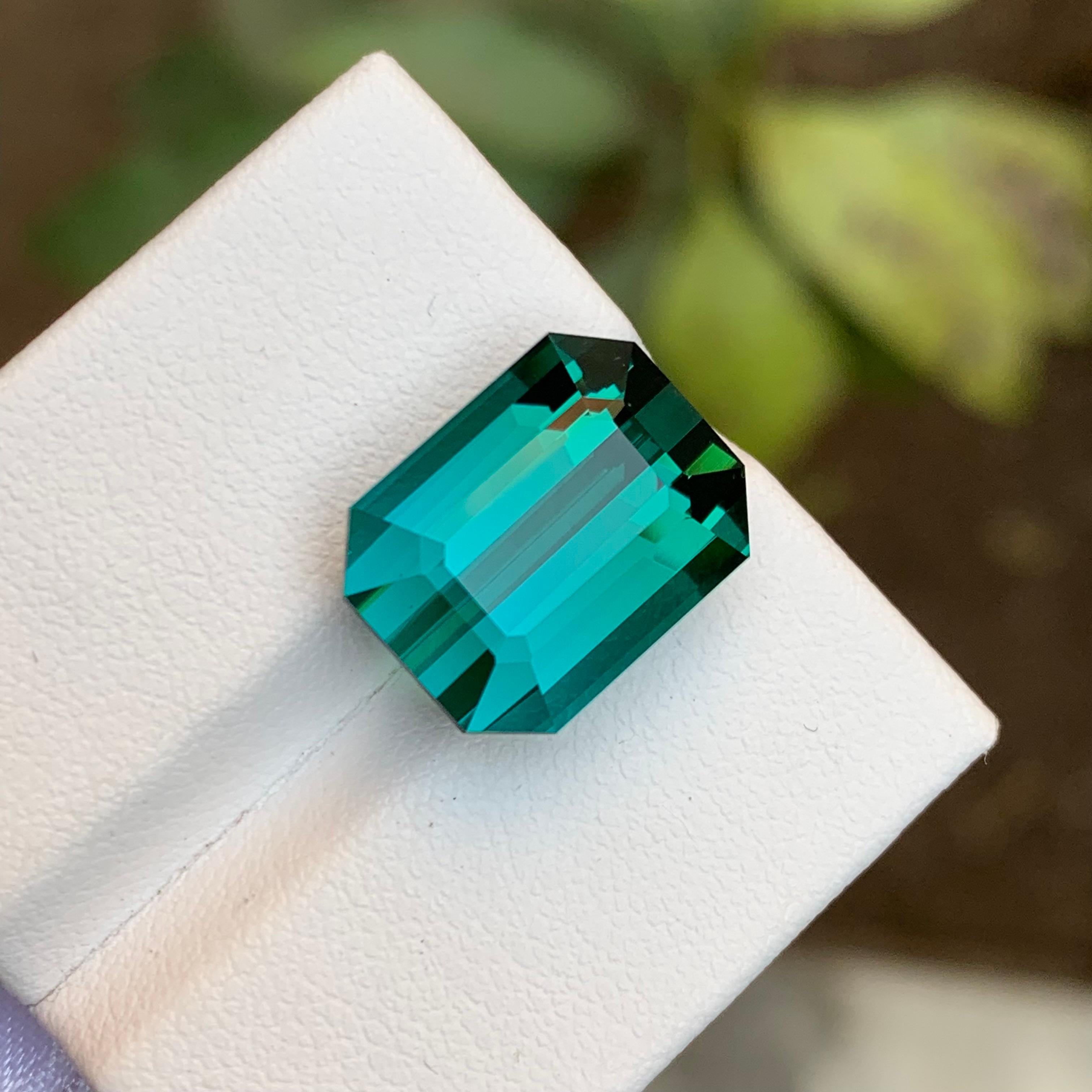Women's or Men's Rare Greenish Blue Flawless Natural Tourmaline Gemstone, 13.05 Ct Emerald Cut Af For Sale