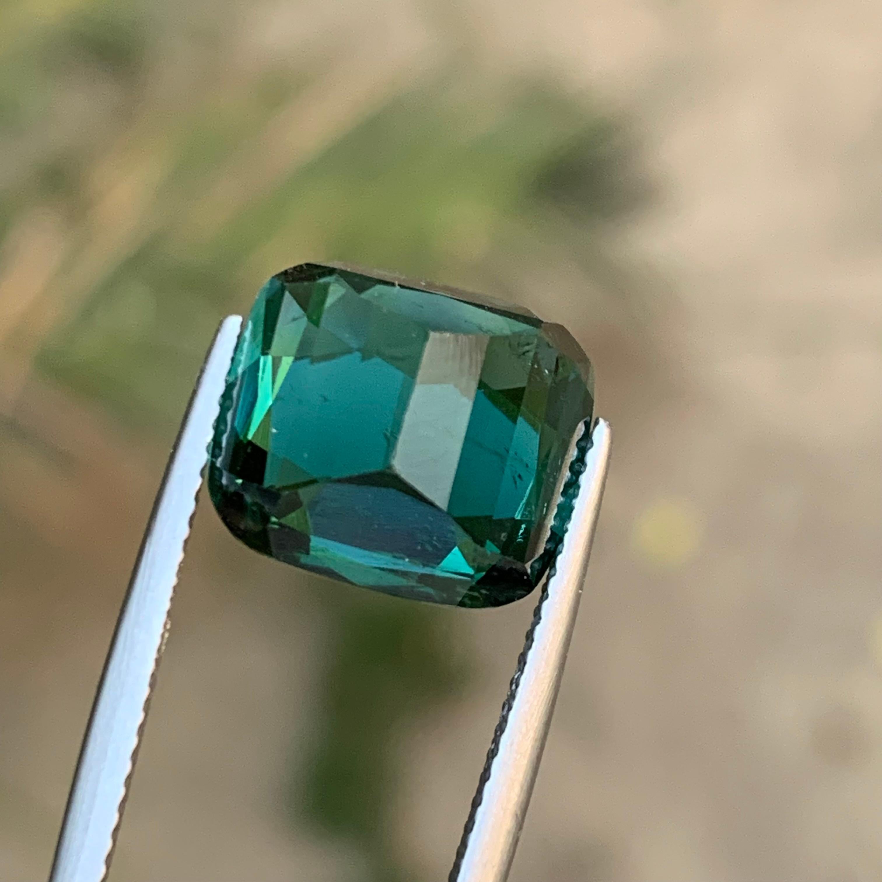 Rare Greenish Teal Blue Natural Tourmaline Gemstone, 9.20 Ct for Ring, Pendant In New Condition In Peshawar, PK