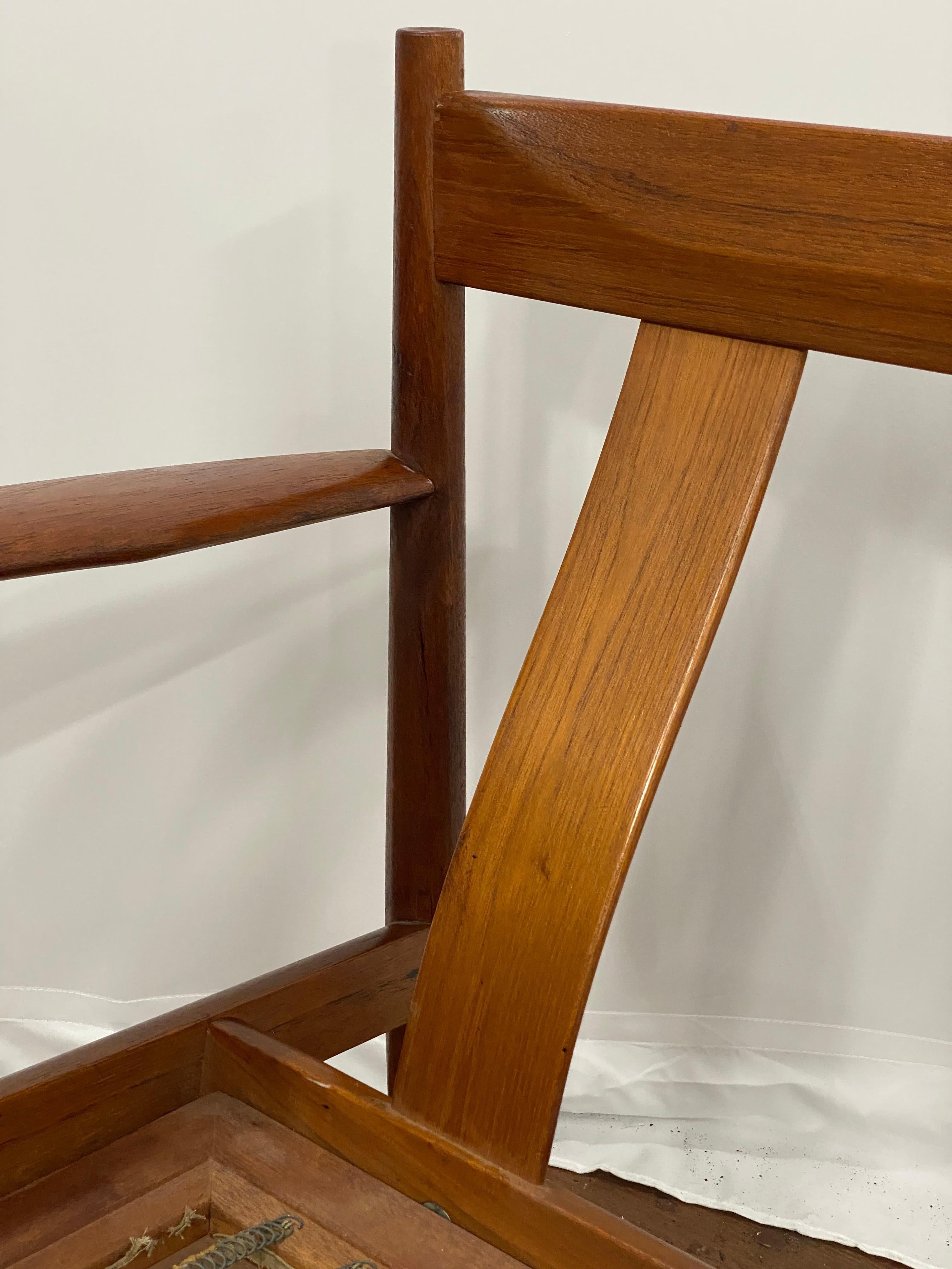 Raro divano moderno danese a quattro posti in teak di Grete Jalk per France and Son in vendita 2