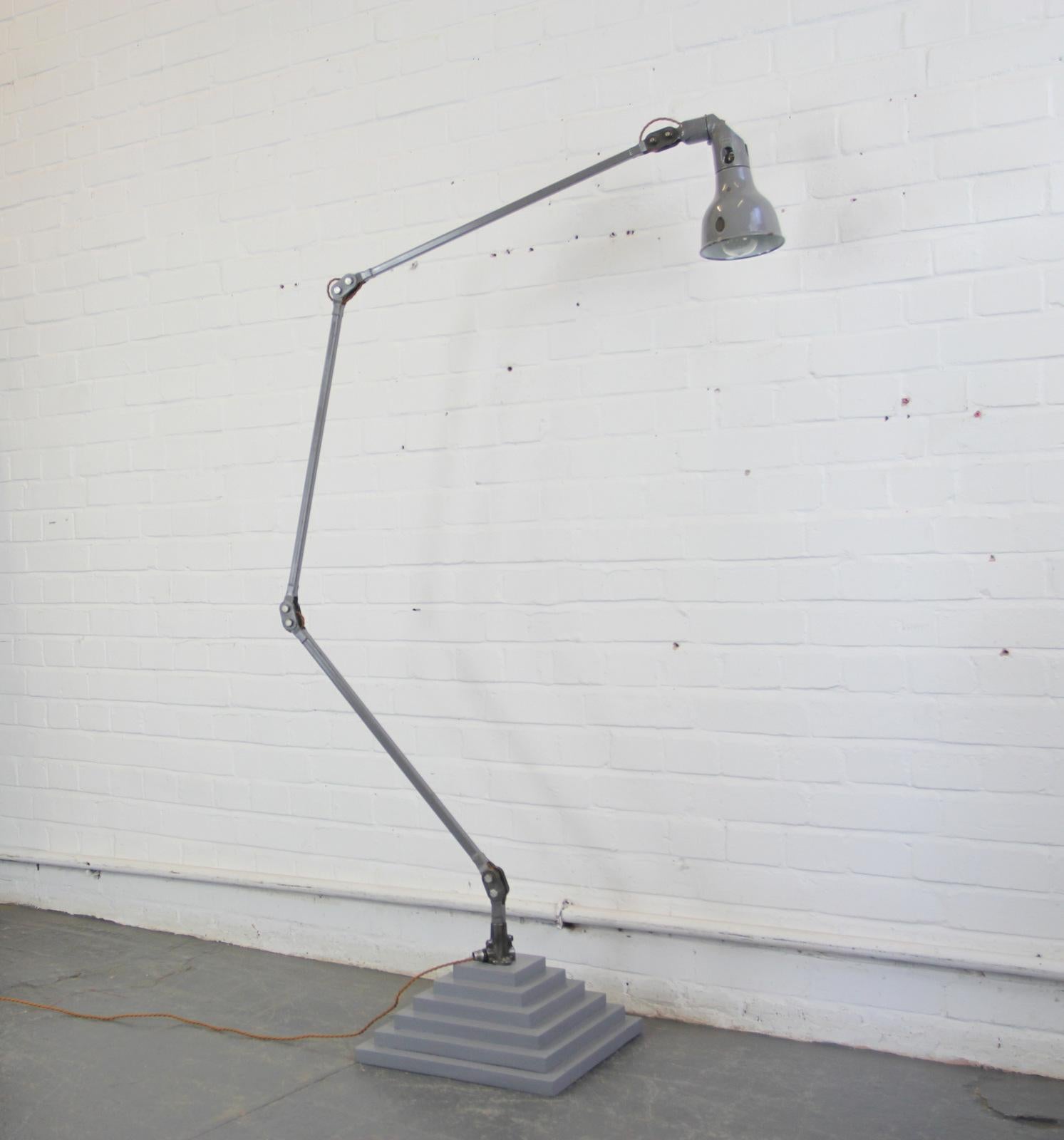 Rare Grey Floor Standing Mek Elek Lamp, circa 1950s 1