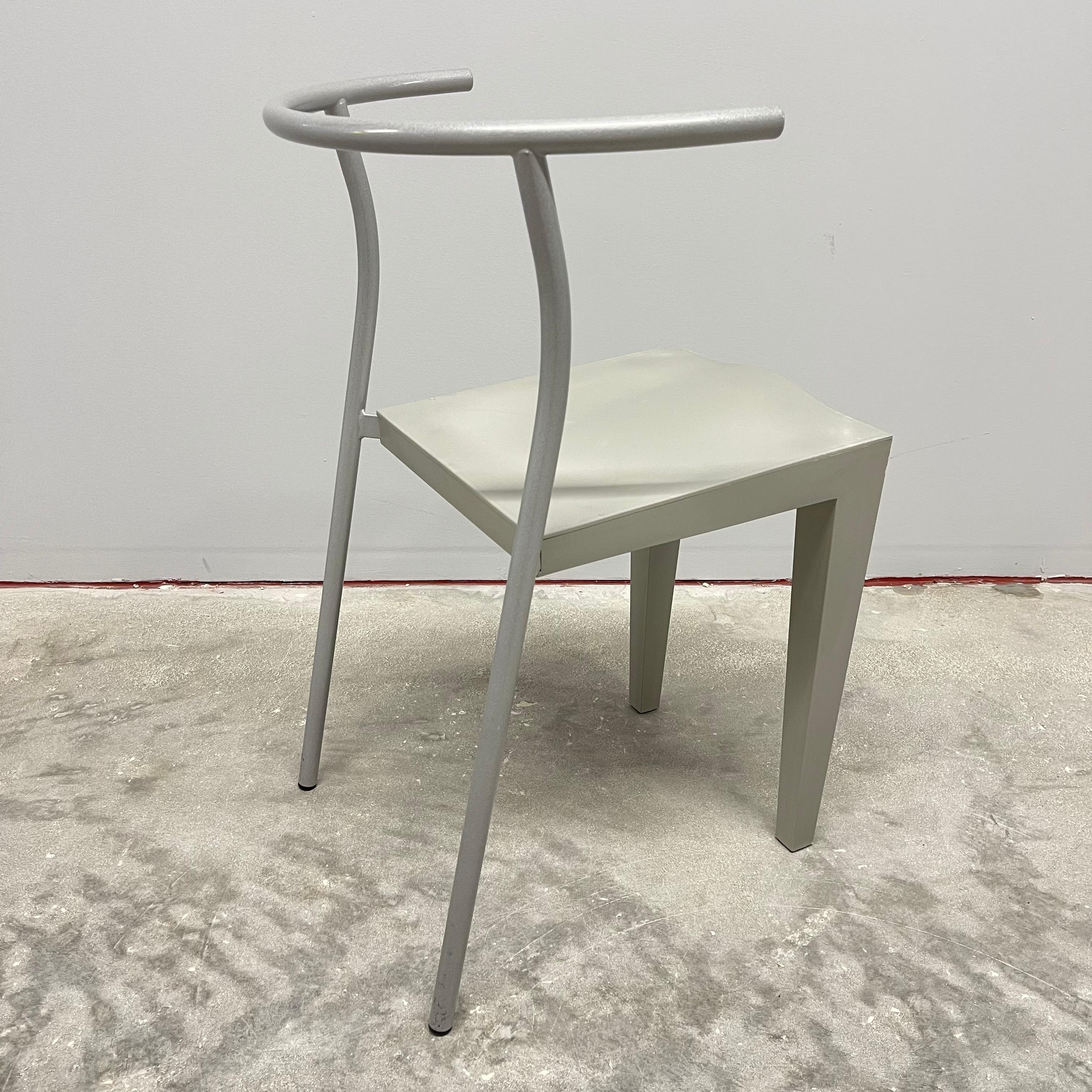 20ième siècle Rare chaise grise postmoderne « Dr Glob » de Philippe Starck pour Kartell, Italie, 1990 en vente