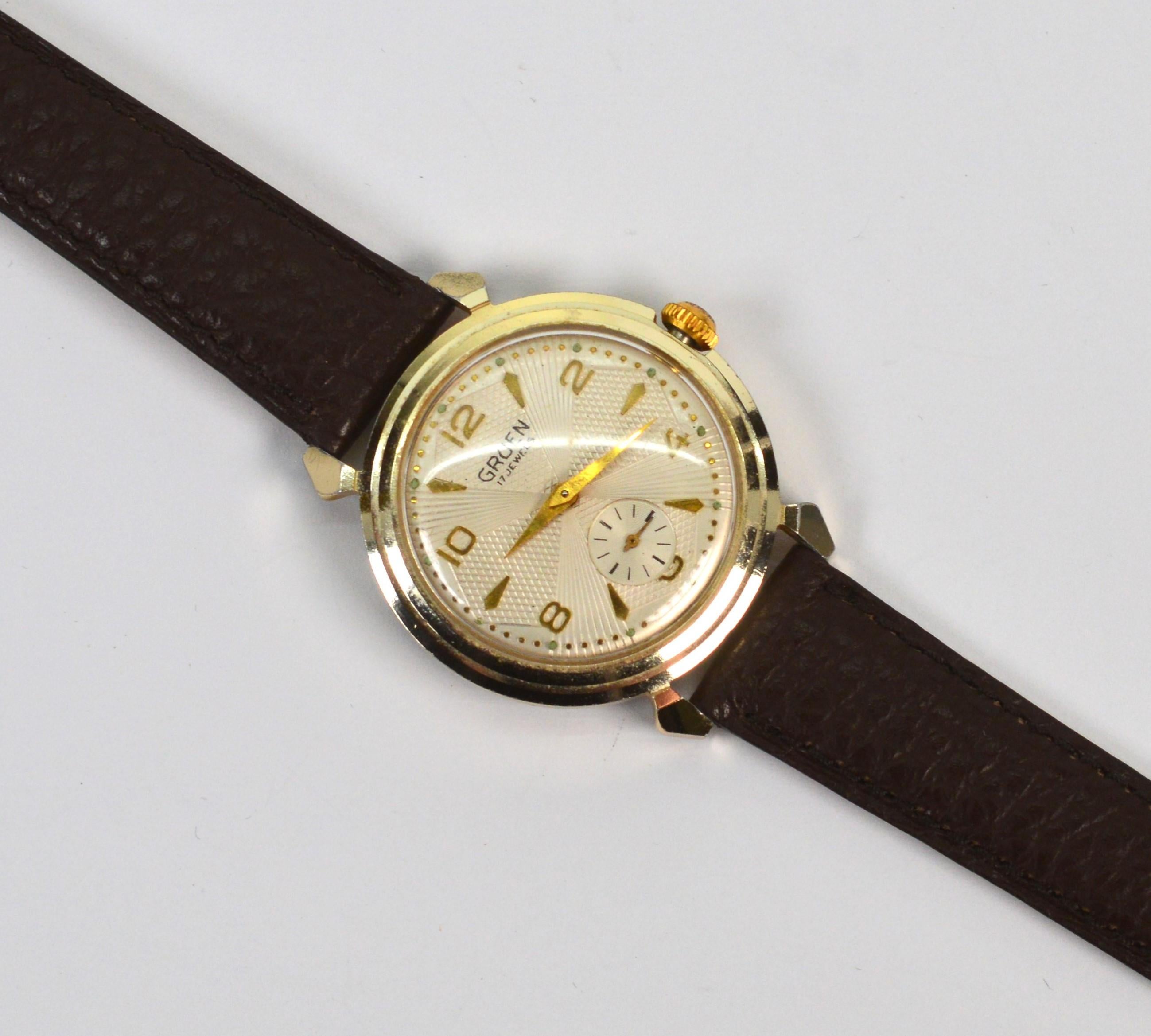 Rare Gruen 416 Swiss Men's Wrist Watch In Excellent Condition For Sale In Mount Kisco, NY