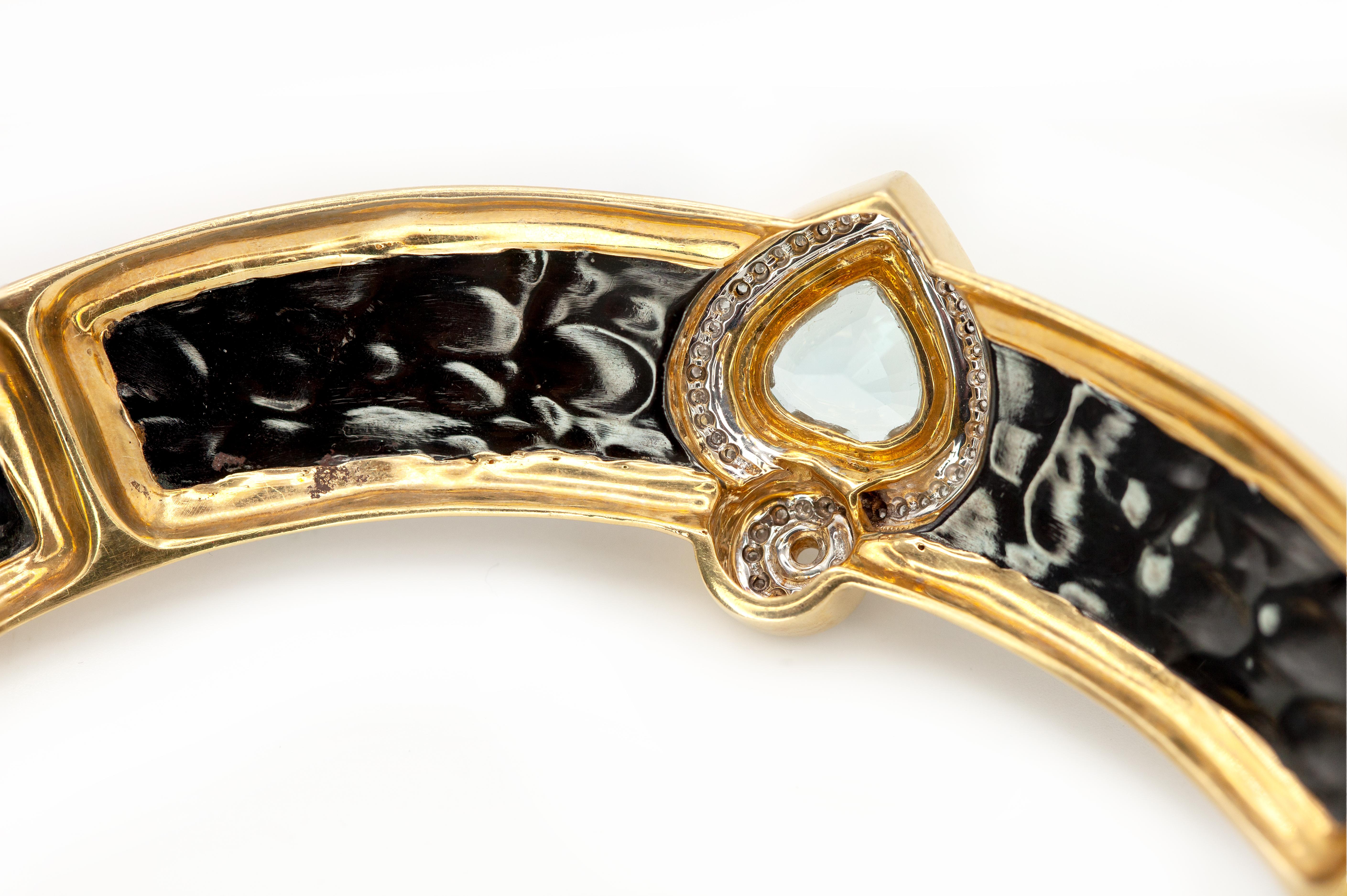 Rara collana e orecchini Gucci 18K YG con diamanti, topazio e smalto nero in vendita 1