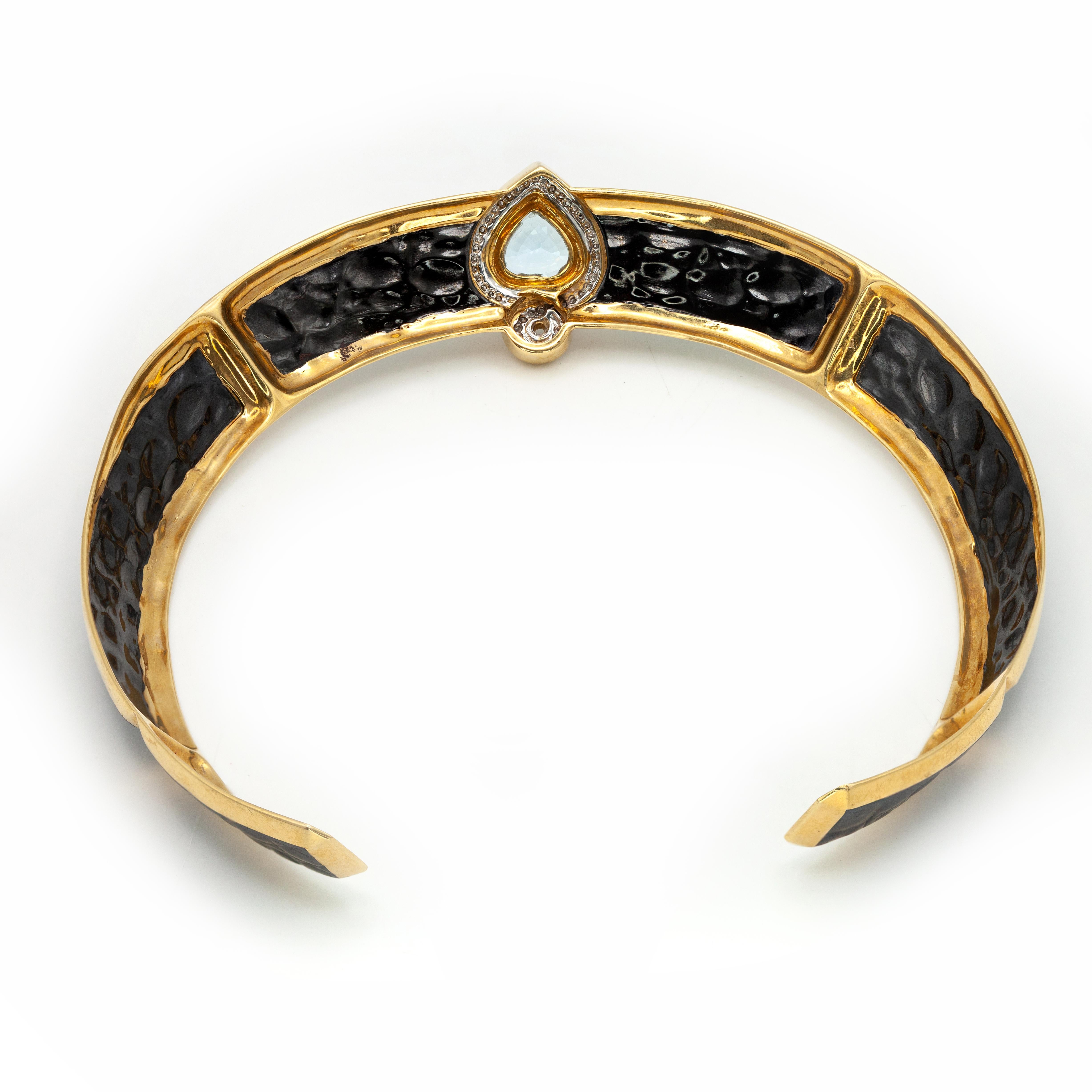 Rara collana e orecchini Gucci 18K YG con diamanti, topazio e smalto nero in vendita 2