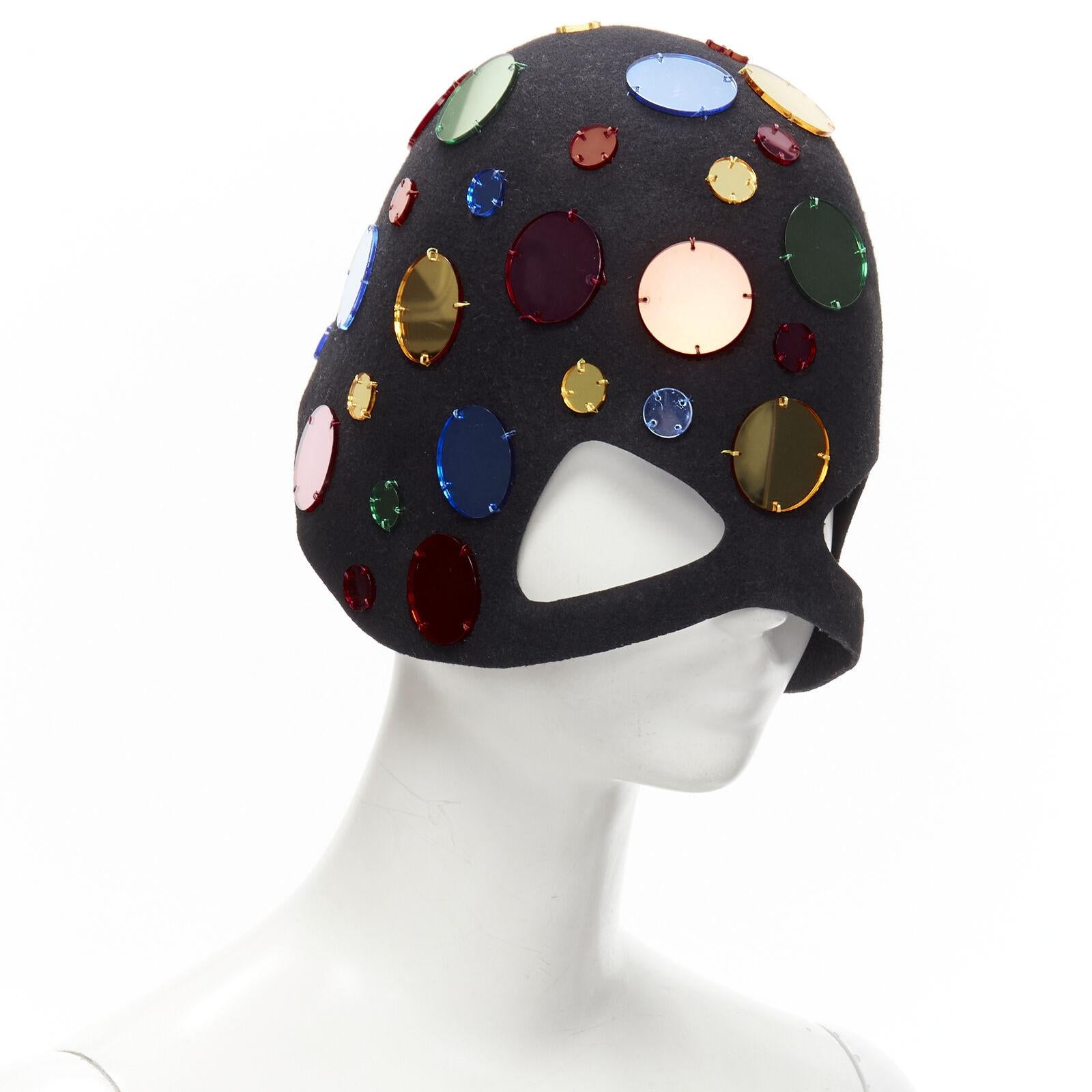 rare GUCCI Alessandro Michele Runway black wool felt embellished mask felt hat In Good Condition In Hong Kong, NT