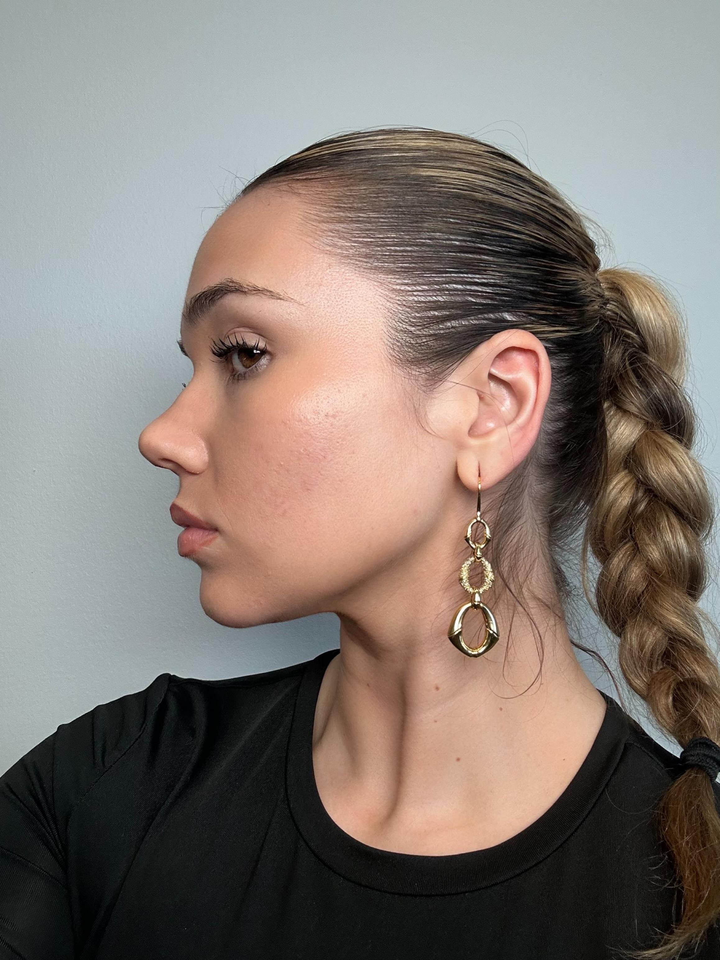 Rare Gucci Bamboo Collection Diamond Drop Earrings in 18 Karat Yellow Gold In Excellent Condition In Fairfield, CT