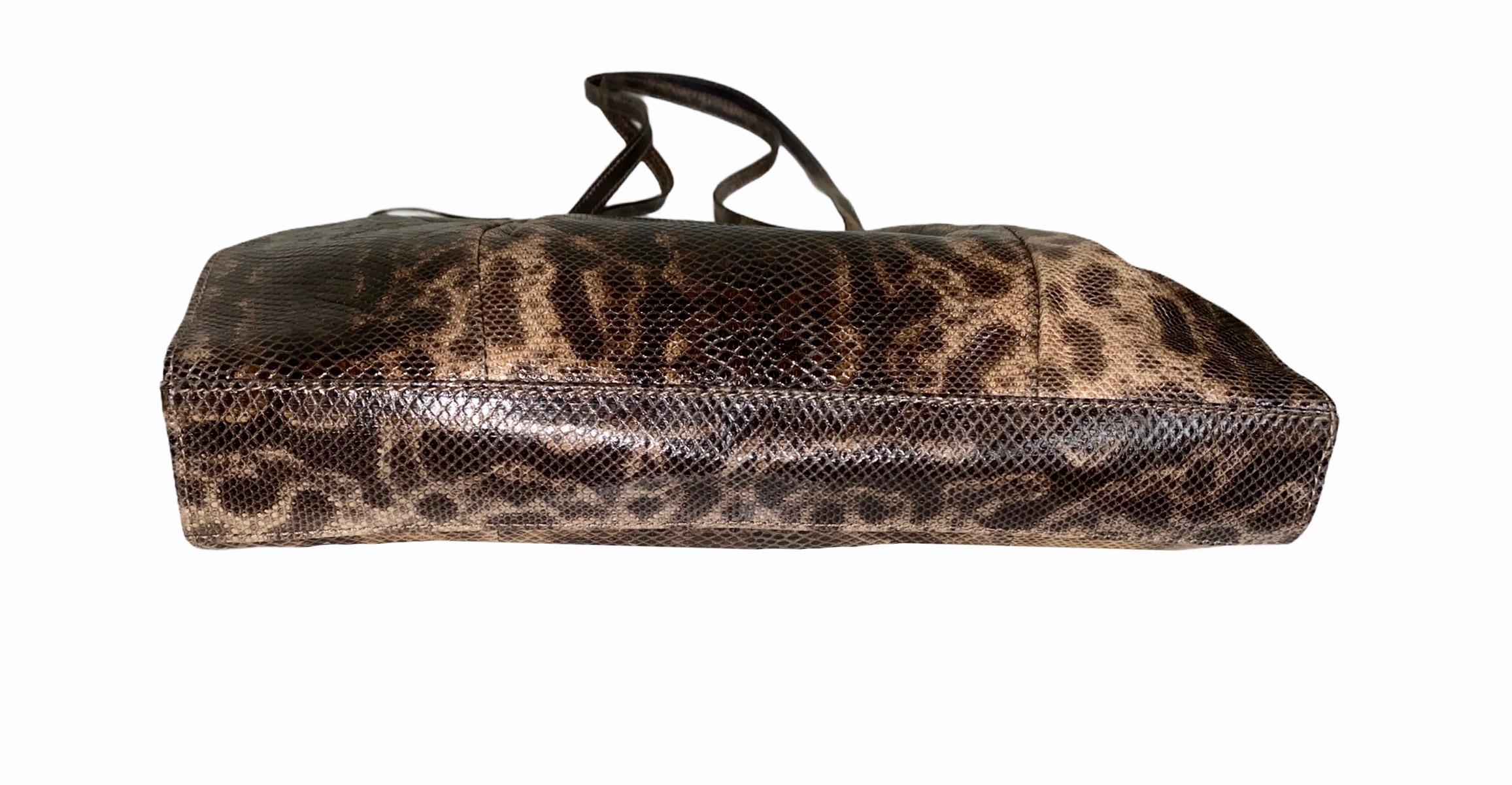 Seltene GUCCI by Tom Ford 1999 Exotische Karung Haut Clutch Tasche Handtasche im Zustand „Neu“ in Switzerland, CH