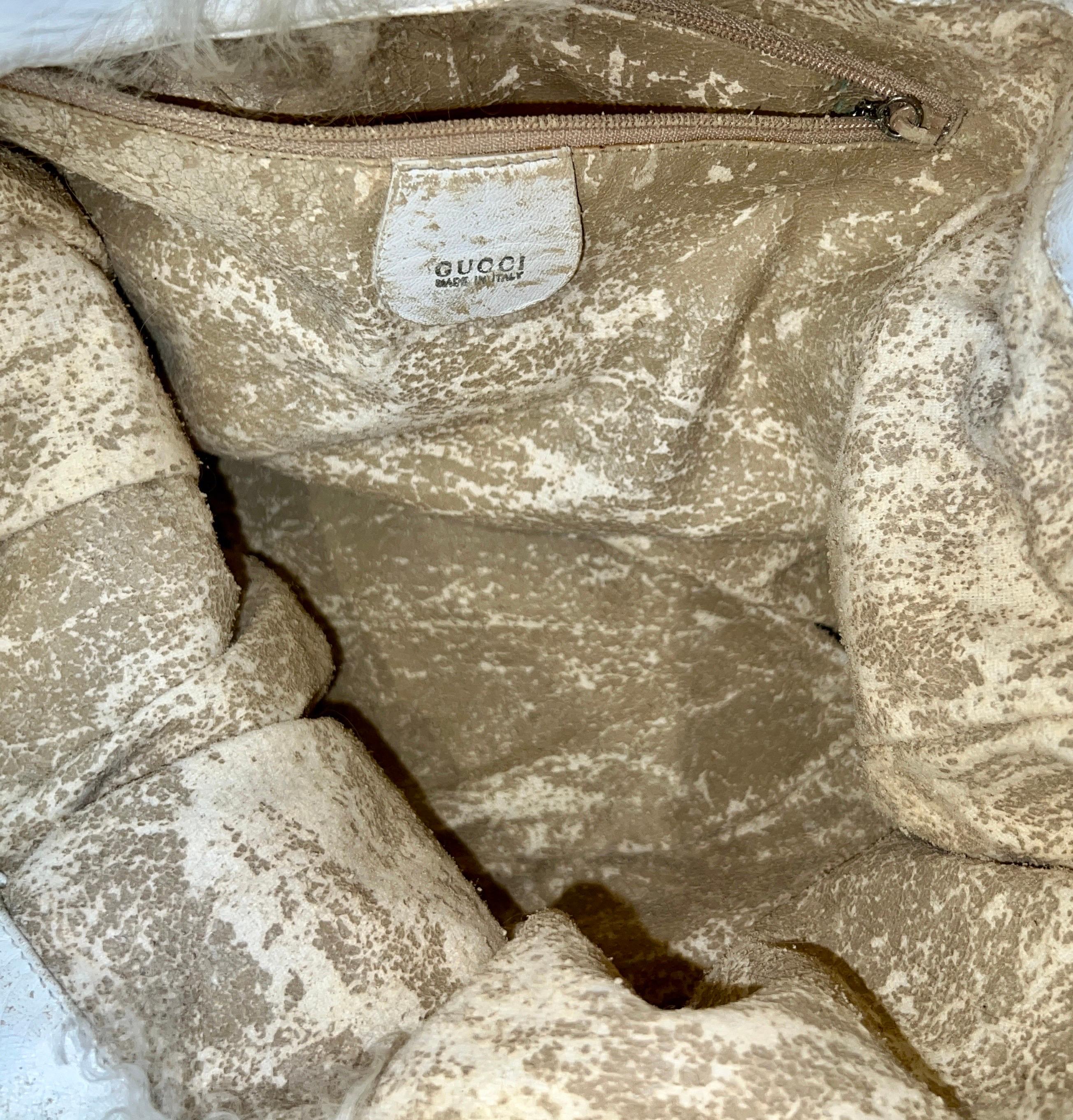 RARE sac Gucci by Tom Ford SS 1996 en fourrure de mouton blanche et bambou vu sur Kate Moss Bon état - En vente à Switzerland, CH