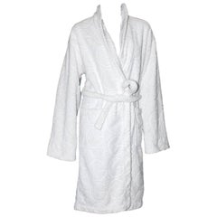 Rare Gucci by Tom Ford White GG Logo Terrycloth Terry Towel Bath Robe Coat  at 1stDibs | gucci robe, gucci bath robe, gucci bathrobe