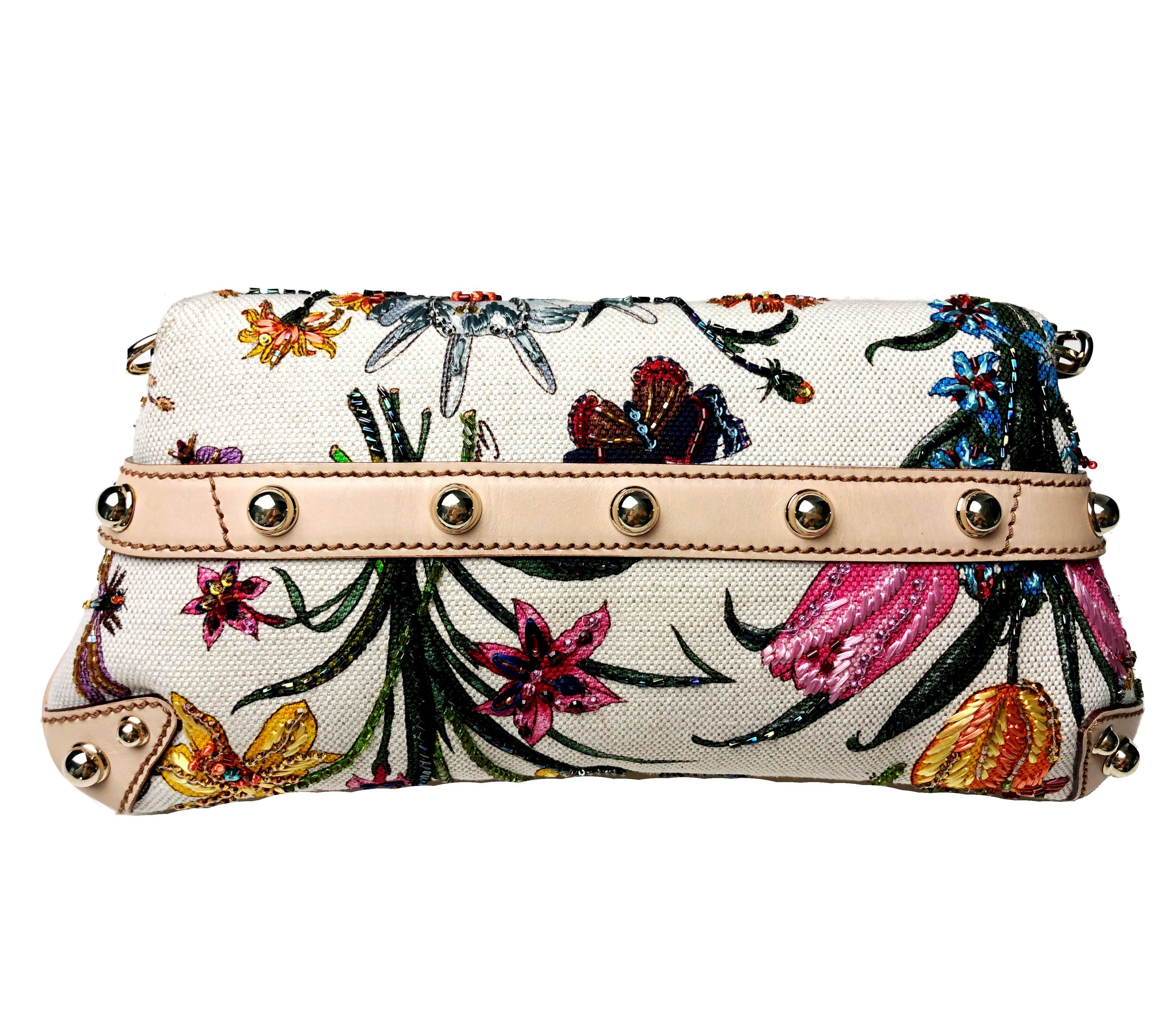 EXTREMELY RARE

GUCCI FLORAL FLORA BEADED SIGNATURE HORSEBIT BAG


LIMITED EDITON - ONLY VERY FEW PIECES WERE PRODUCED OF THIS GORGEOUS BAG AND SOLD IN FLAGSHIP STORES TO A SELECTED CLIENTELE

DETAILS: 

A GUCCI signature piece that will last you