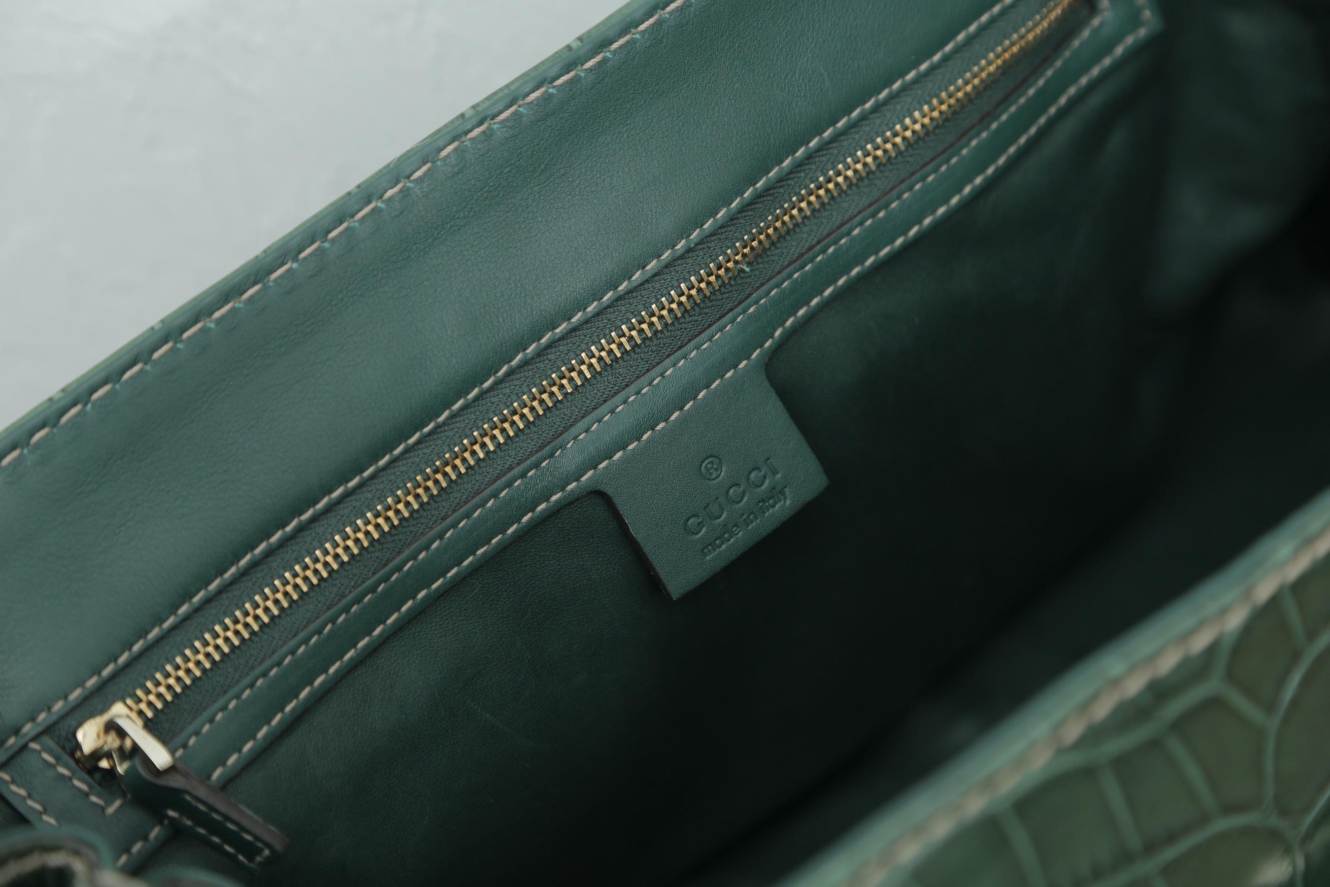  Seltene Gucci Weekend/Reisetasche aus grünem Krokodilleder in limitierter Auflage im Angebot 2