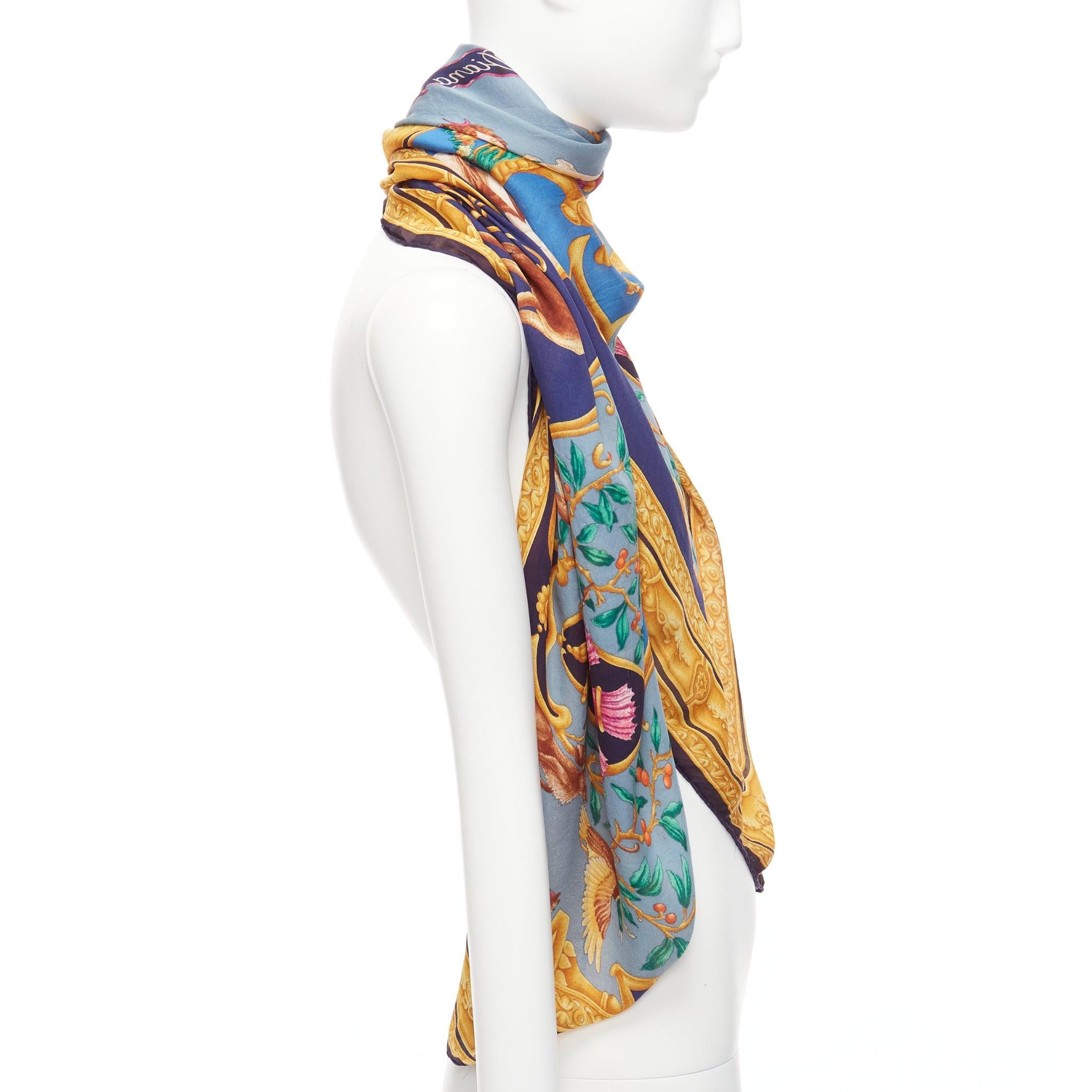 Women's rare GUCCI Tom Ford Vintage Diana Legend Barocco motif silk square scarf For Sale