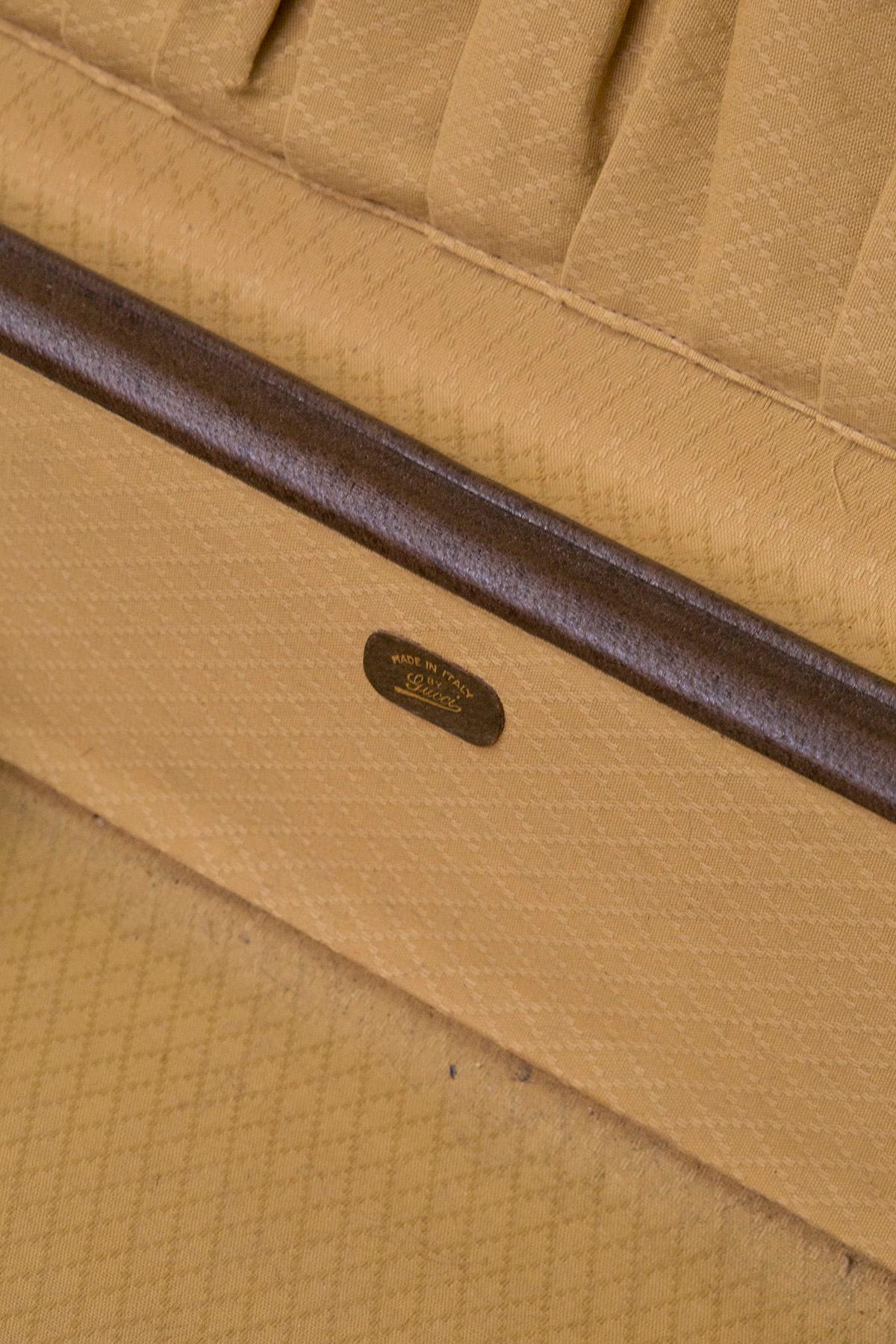 Rare Gucci Travel suitcase in fabric and leather, original label 3