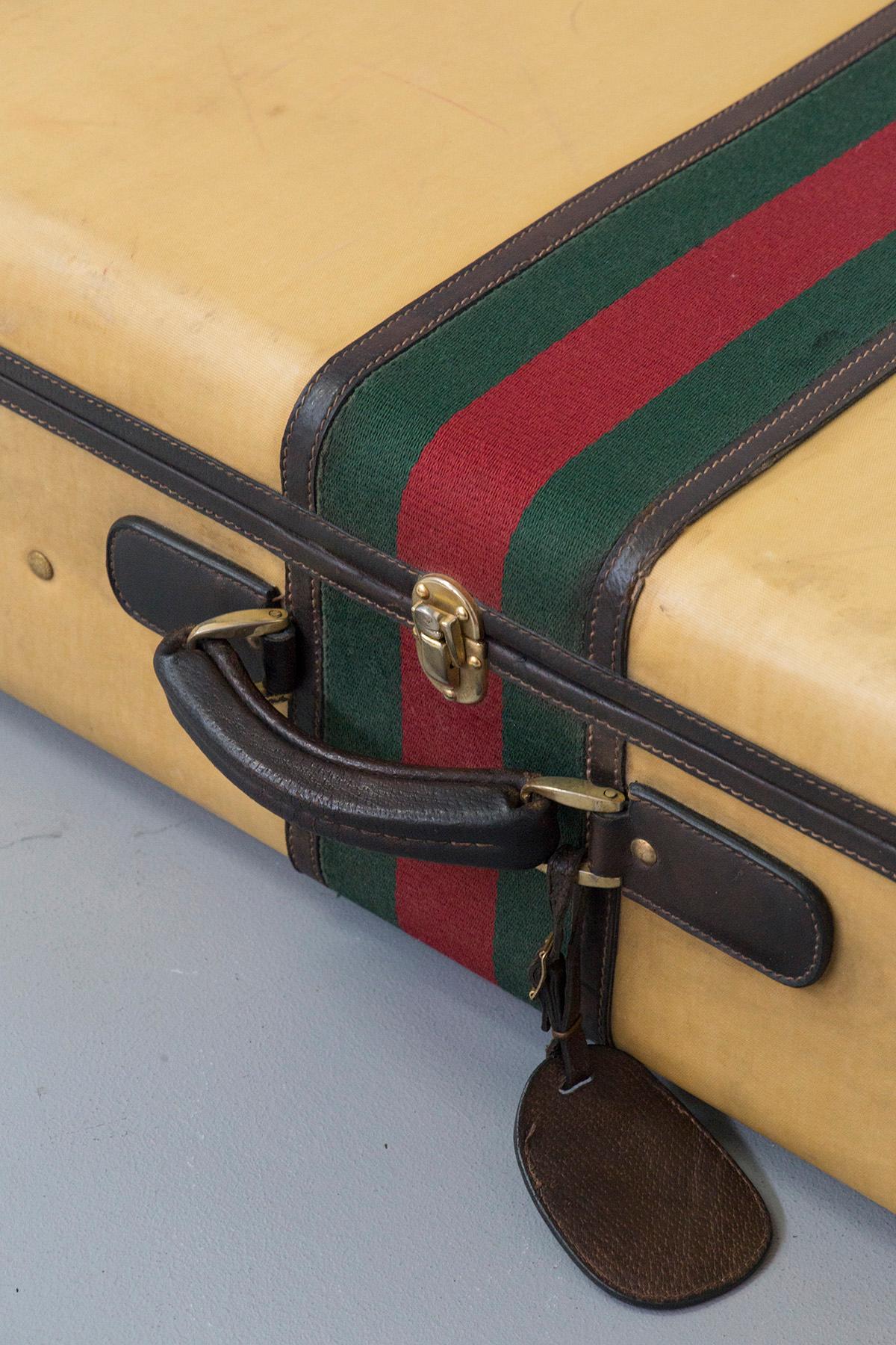 Rare Gucci Travel suitcase in fabric and leather, original label 5