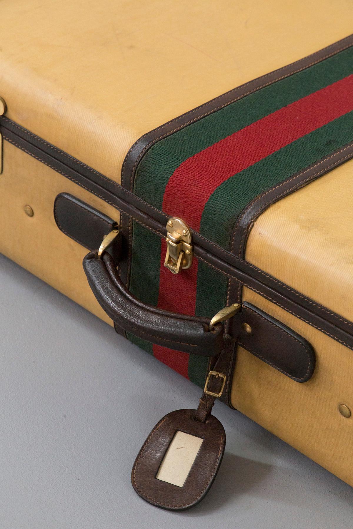 Women's or Men's Rare Gucci Travel suitcase in fabric and leather, original label