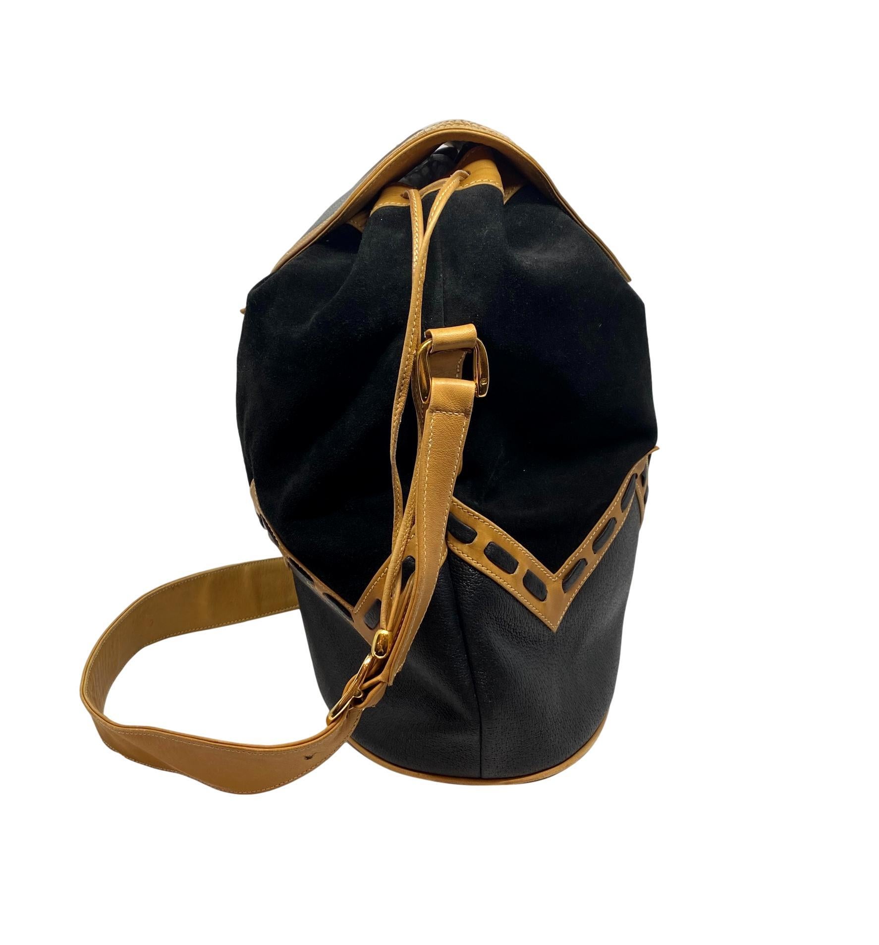 Rare Gucci Tri-Color Diamante Line Leather and Suede Drawstring Bucket Bag, 1980 In Good Condition In Banner Elk, NC