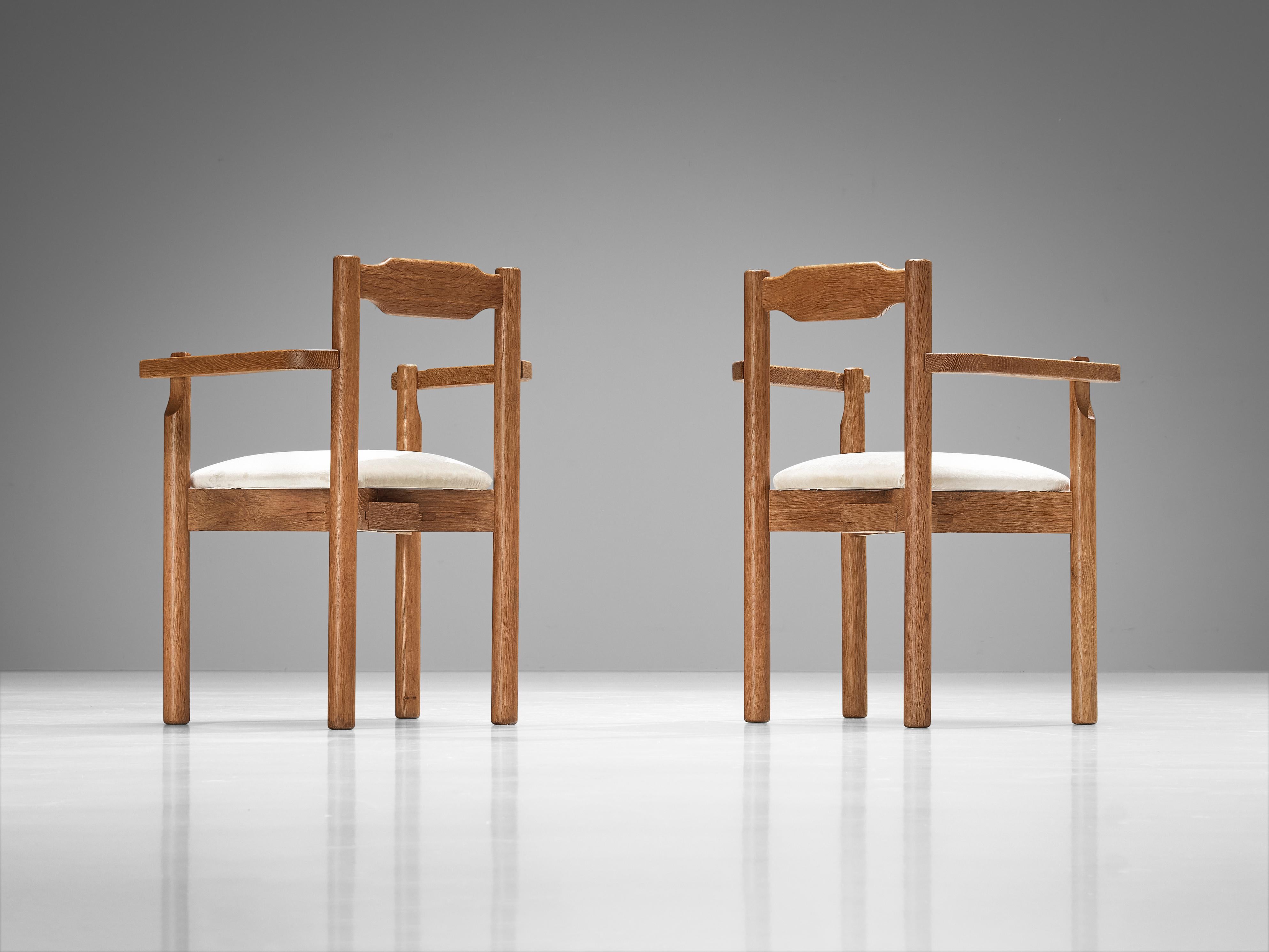 Rare Guillerme & Chambron Set of Eight Dining Chairs in Oak and Mohair  For Sale 2
