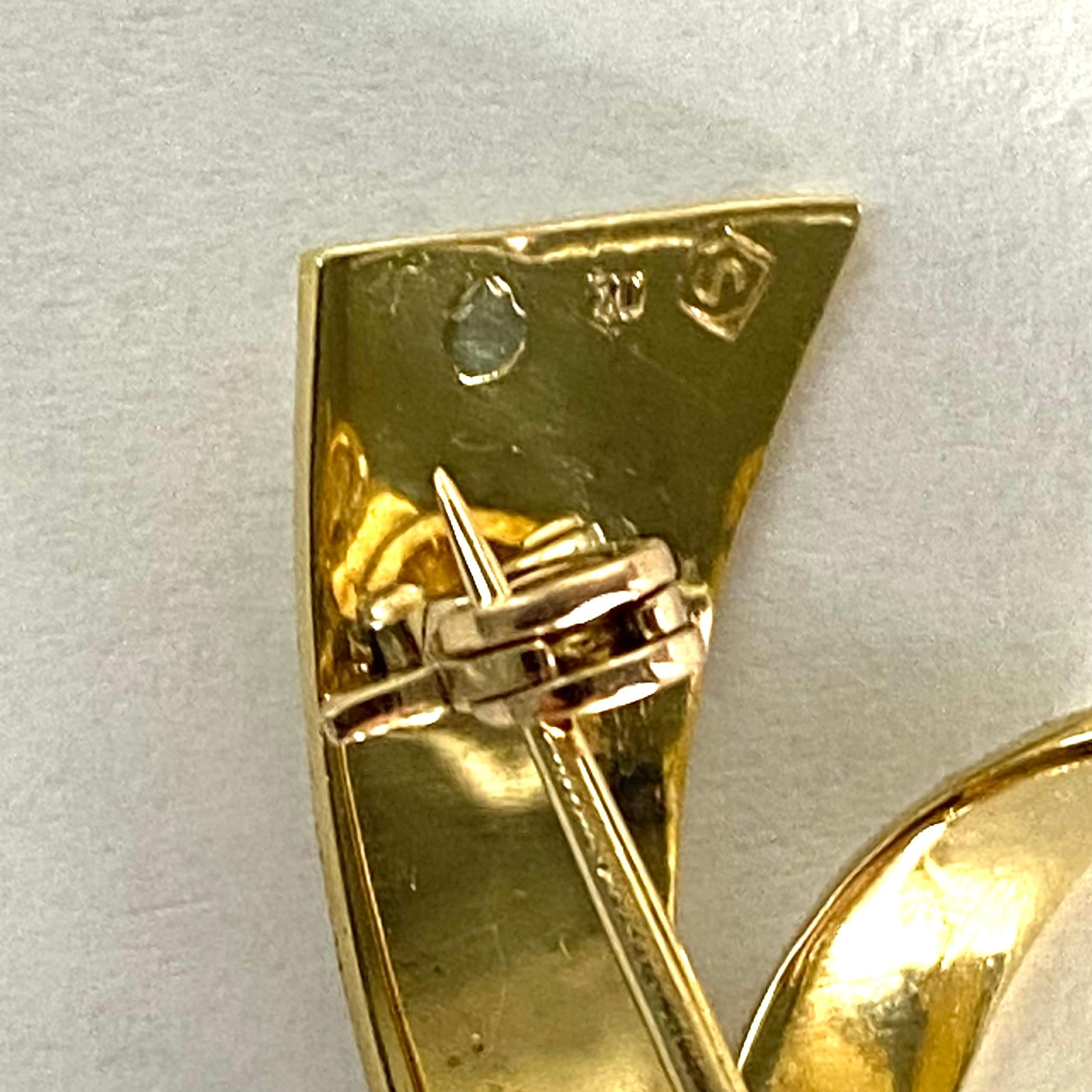 Women's or Men's Rare H Stern Mid-Century 18K Gold Blue-Green Tourmaline Modernist Brooch Pendant For Sale
