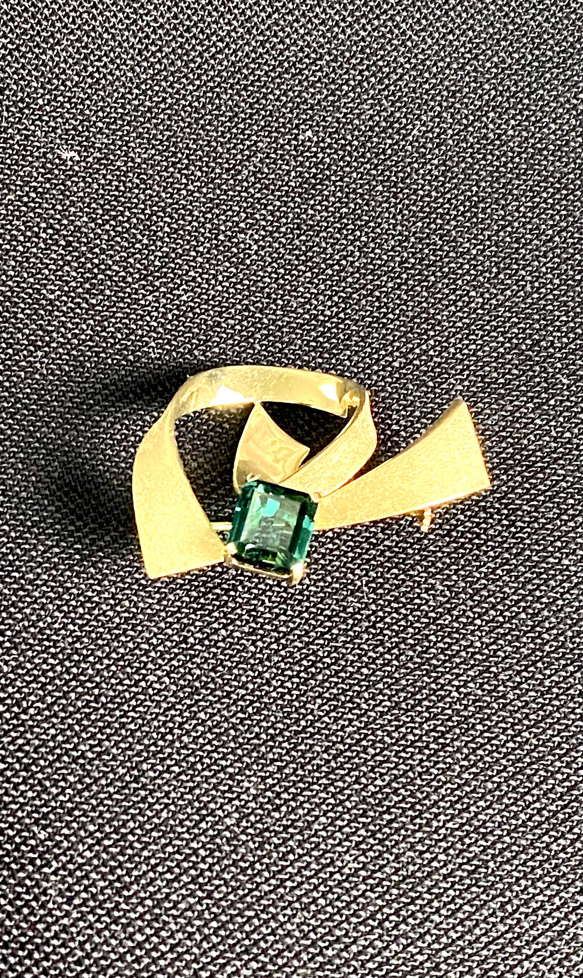 Rare H Stern Mid-Century 18K Gold Blue-Green Tourmaline Modernist Brooch Pendant For Sale 2