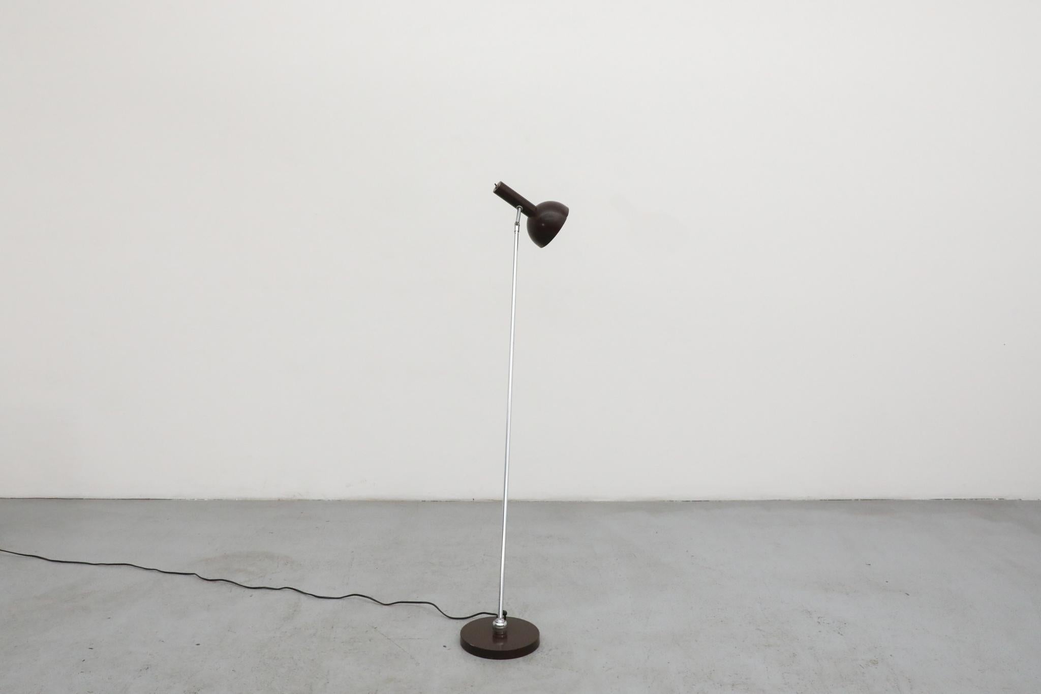 Seltene Hala Zeist Articulating 'Leaning' Stehleuchte von Herman Busquet im Angebot 1