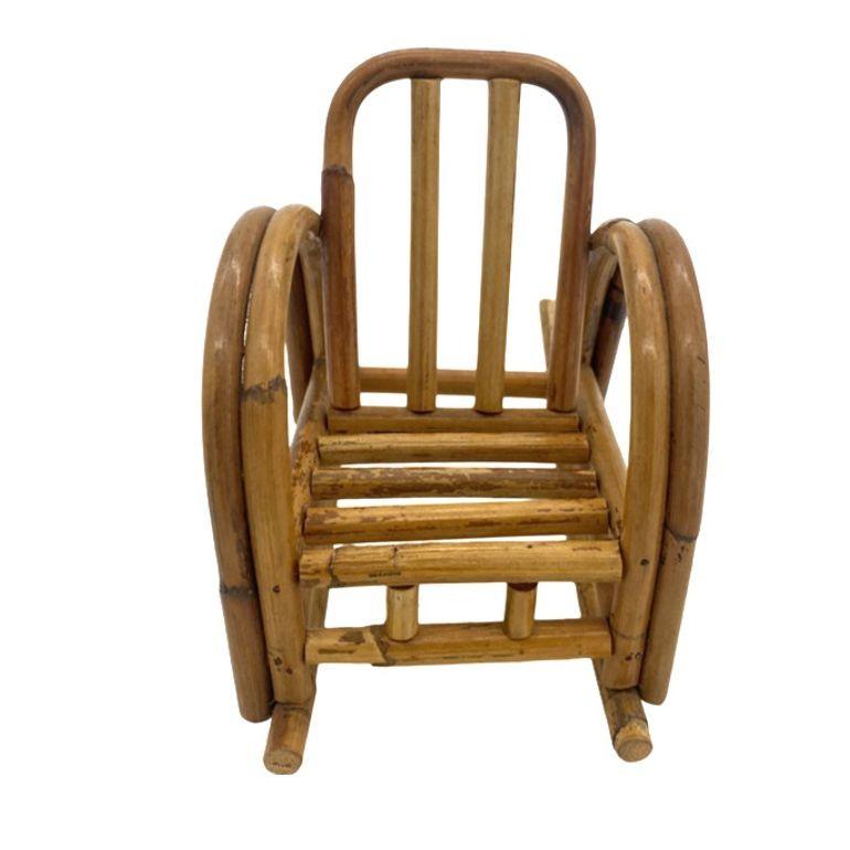 Metà XX secolo Raro campione di vendita Half Moon Sofa e Lounge Chair in rattan e sedia a dondolo in vendita